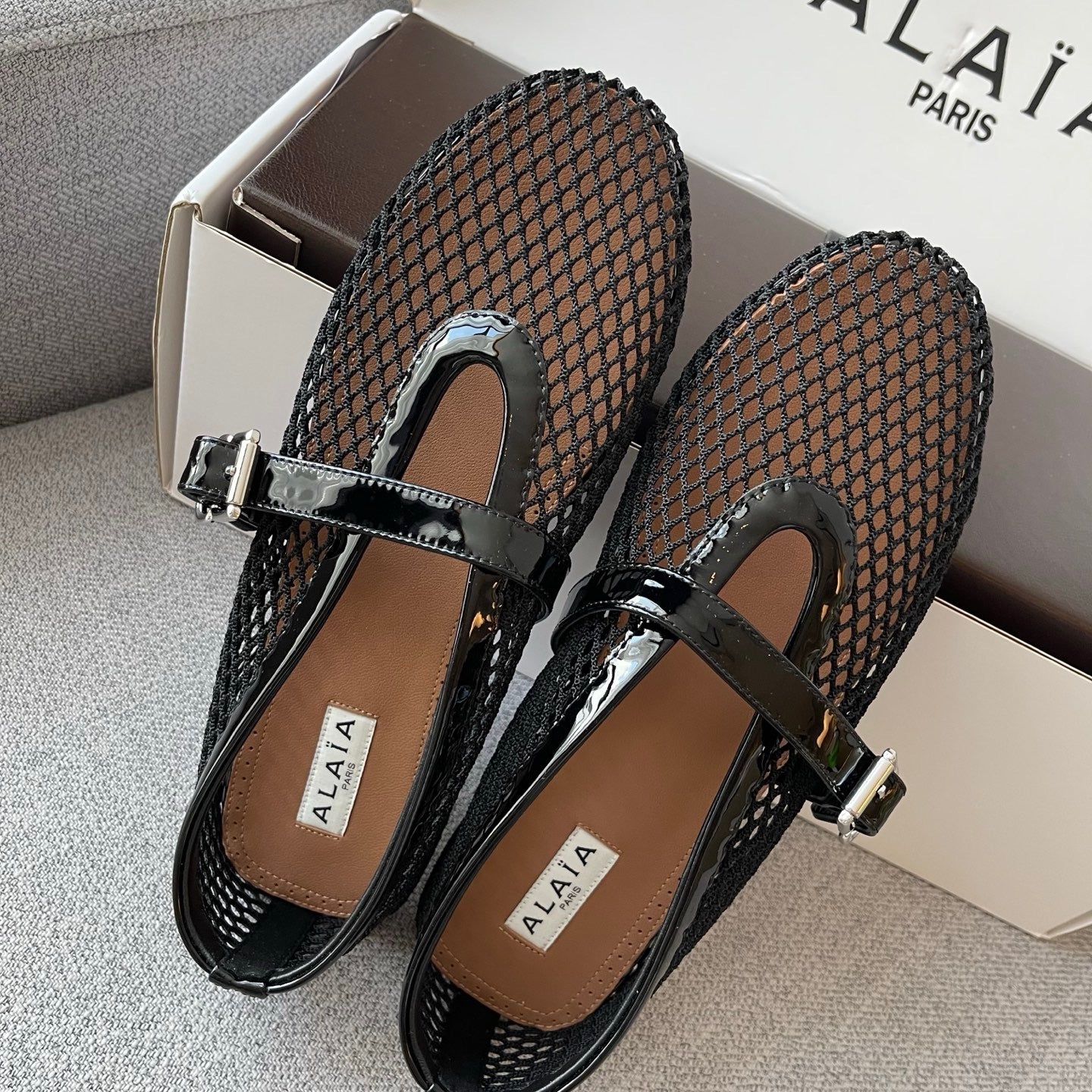 Lovestahl Hollow Mesh Mary Jane Ballet Flats Patent Leather Spliced Soft Sheepskin Lining Private Mold TPU Outsole Retro French Daily Shoes Sizes 35-41