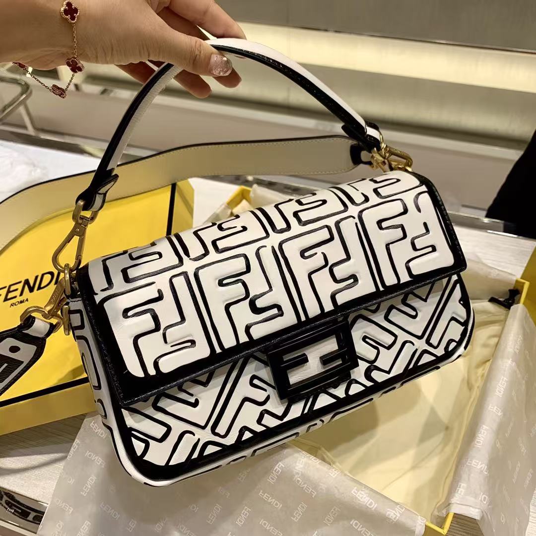 LOVESTAHL California‑Sky FF‑Sketch Baguette Shoulder Bag