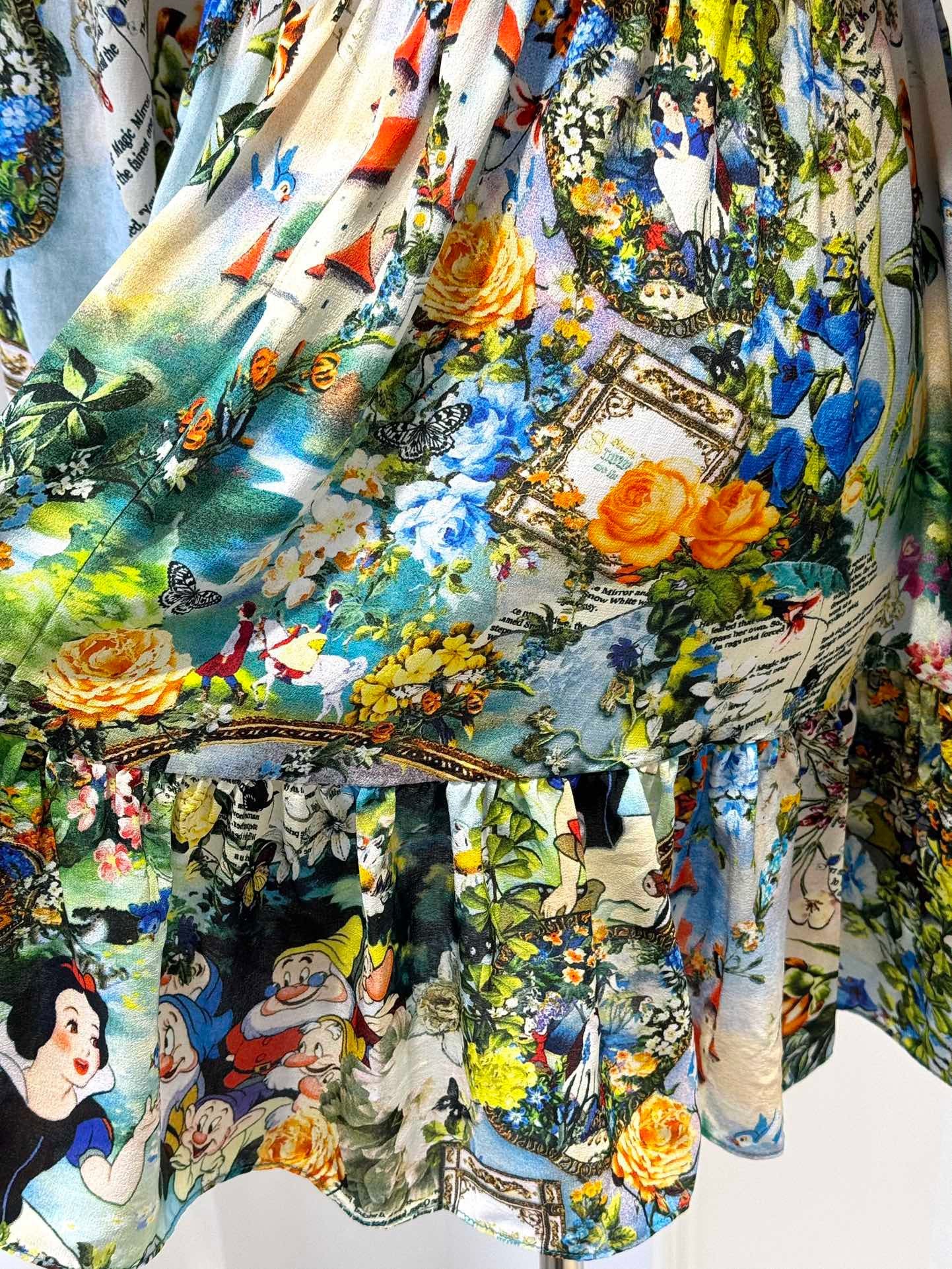 2026 WOMEN LOVESTAHL Fairytale Garden Print Mini Dress Women Deep V Neck Front Tie Rhinestone Trim Puff Long Sleeve Ruffle Hem Holiday Short Dresses