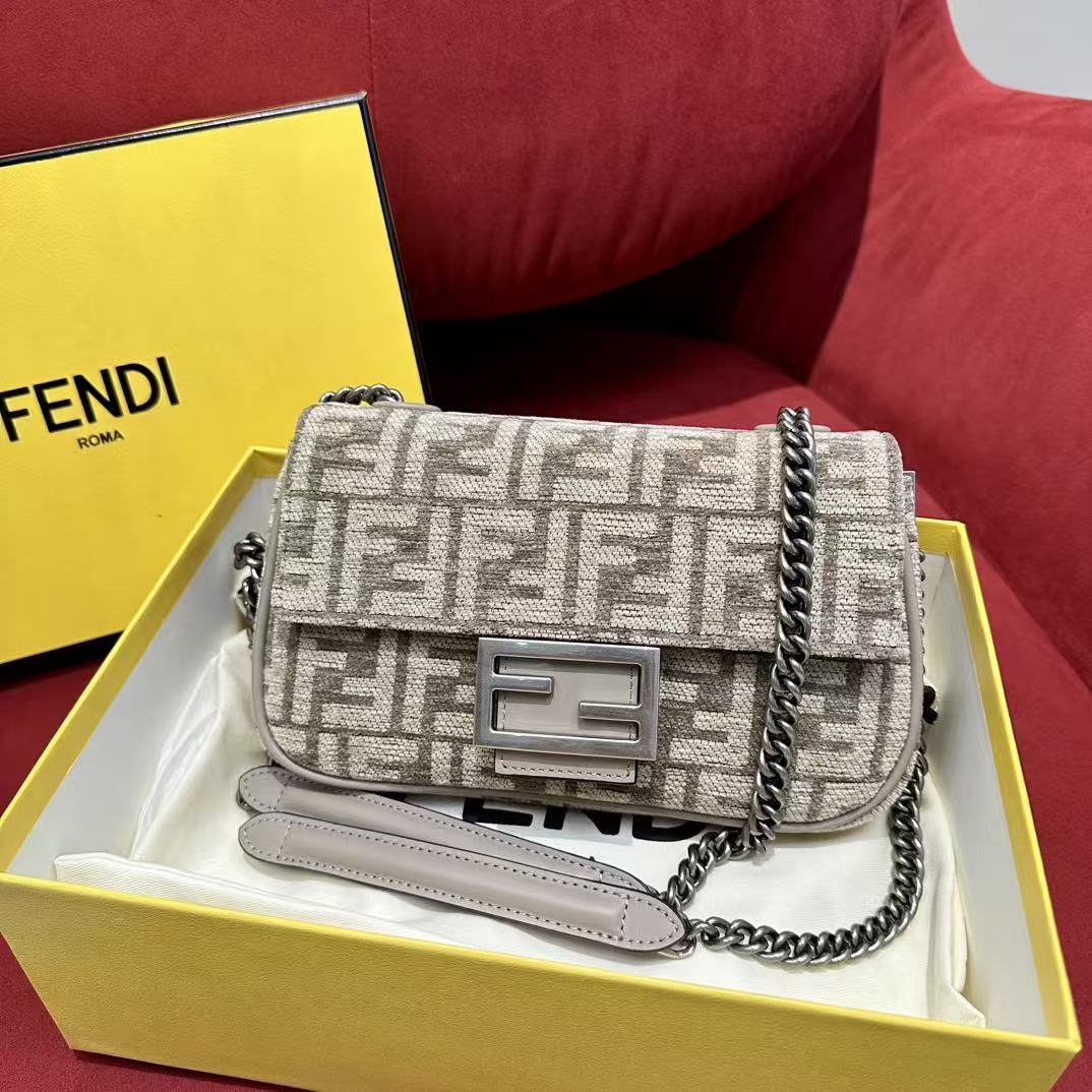 LOVESTAHL Baguette‑Style Chenille FF‑Jacquard Shoulder Bag