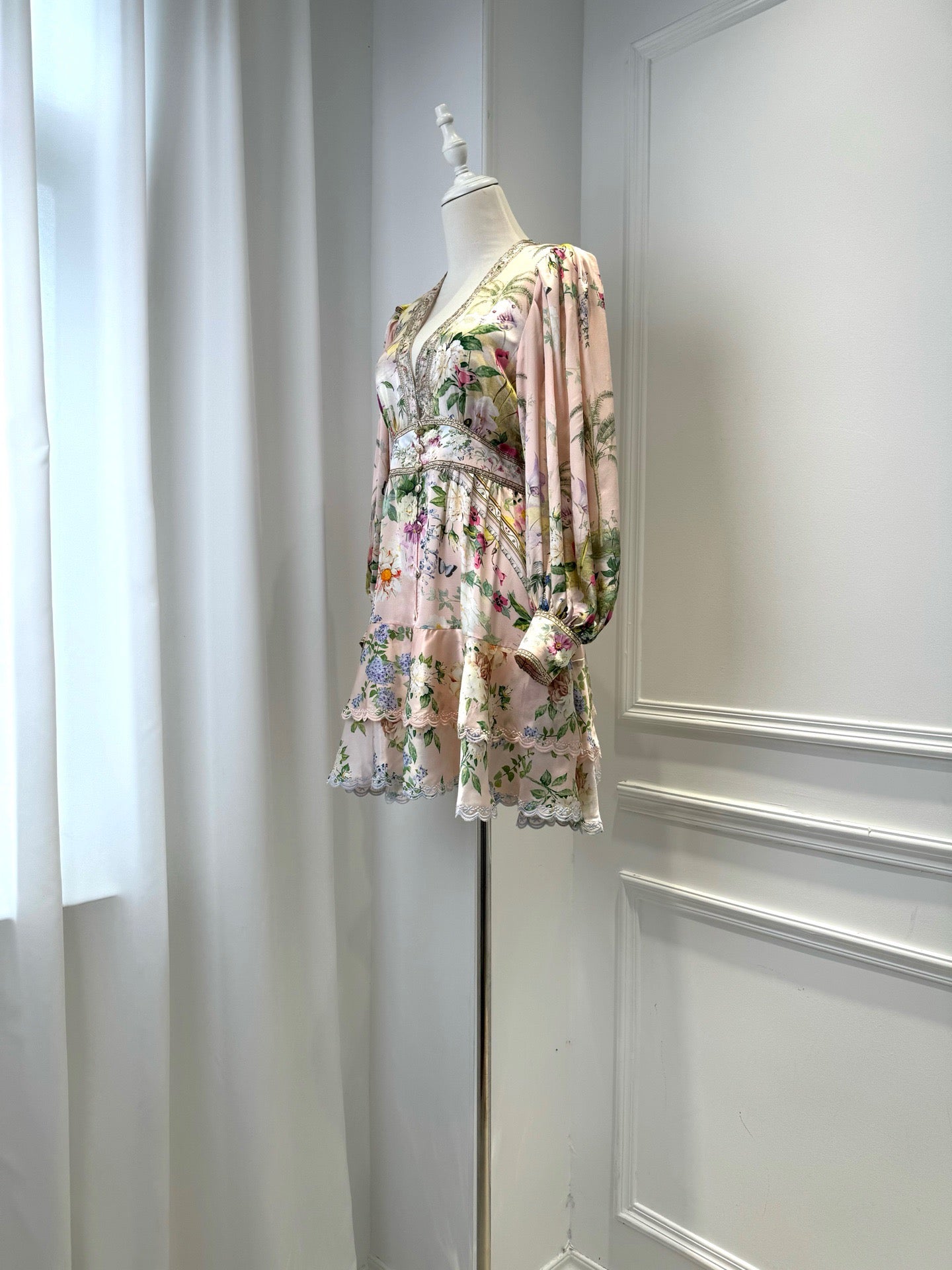 LOVESTAHL Pink Floral Print Mini Dress Women Deep V Neck Puff Long Sleeve Beaded Waist Lace Ruffle Hem Elegant Party Short Dresses