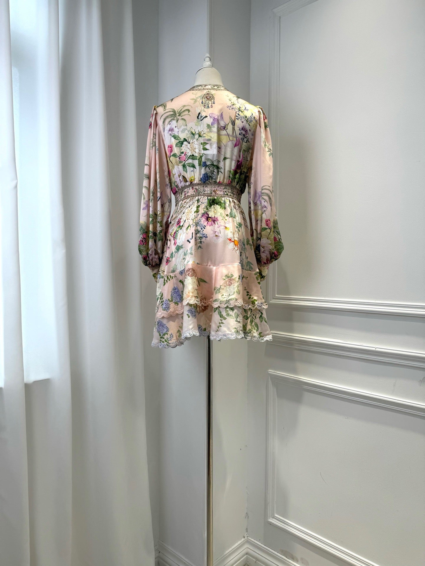 LOVESTAHL Pink Floral Print Mini Dress Women Deep V Neck Puff Long Sleeve Beaded Waist Lace Ruffle Hem Elegant Party Short Dresses
