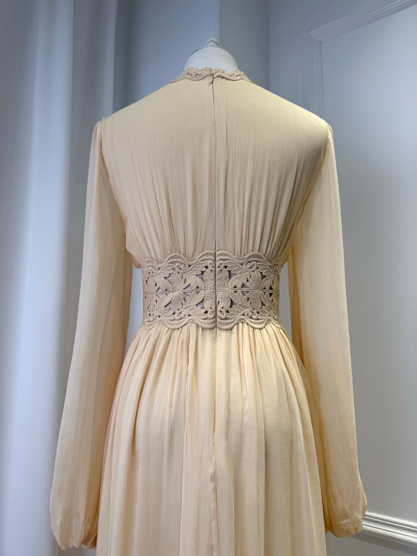 2026 Lovestahl Deep V Lace Puff Sleeve Dress For Wedding Guest
