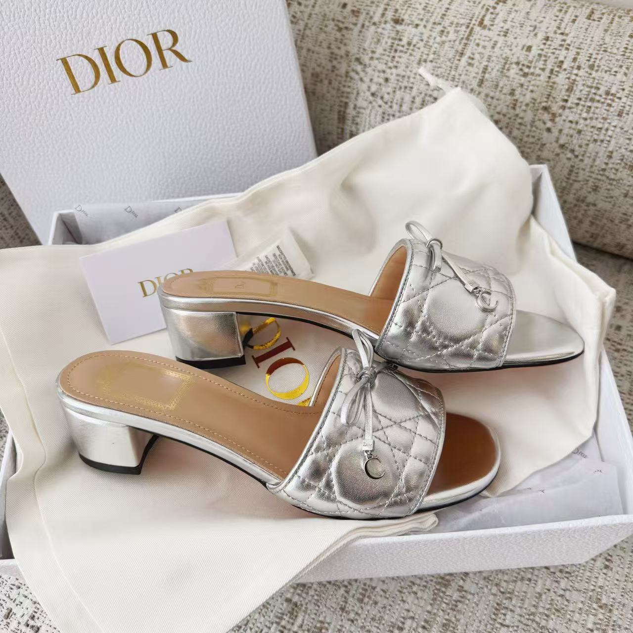 LOVESTAHL Women Quilted Block‑Heel Slide Sandals, Genuine Cow‑Leather Bow‑Decor Open‑Toe Mules, Gold‑Hardware Summer Slip‑On Slippers
