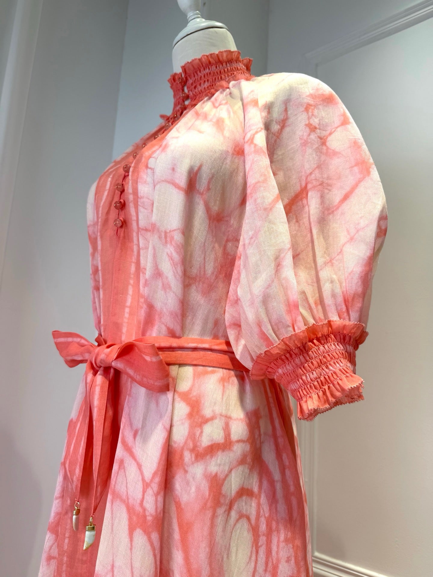 LOVESTAHL Pink Marble Print Maxi Dress Women Stand Collar Puff Short Sleeve Self Tie Waist Belt Flowy Long Vacation Dress Z1081 Sizes 0-3