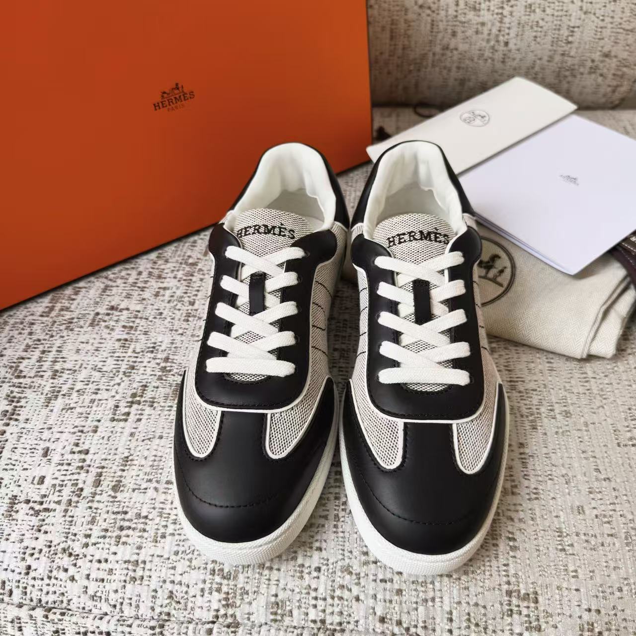 LOVESTAHL Women Retro Lace‑Up Sneakers, Genuine Cow‑Leather & Jacquard Canvas Panel Trainers, Gum‑Rubber Sole Casual Walking Shoes