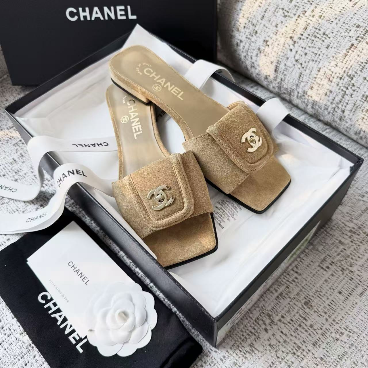LOVESTAHL Women Square‑Toe Slide Sandals, Genuine Cow‑Leather Kitten‑Heel Mules, Metal‑Ornament Open‑Toe Slip‑On Summer Slippers