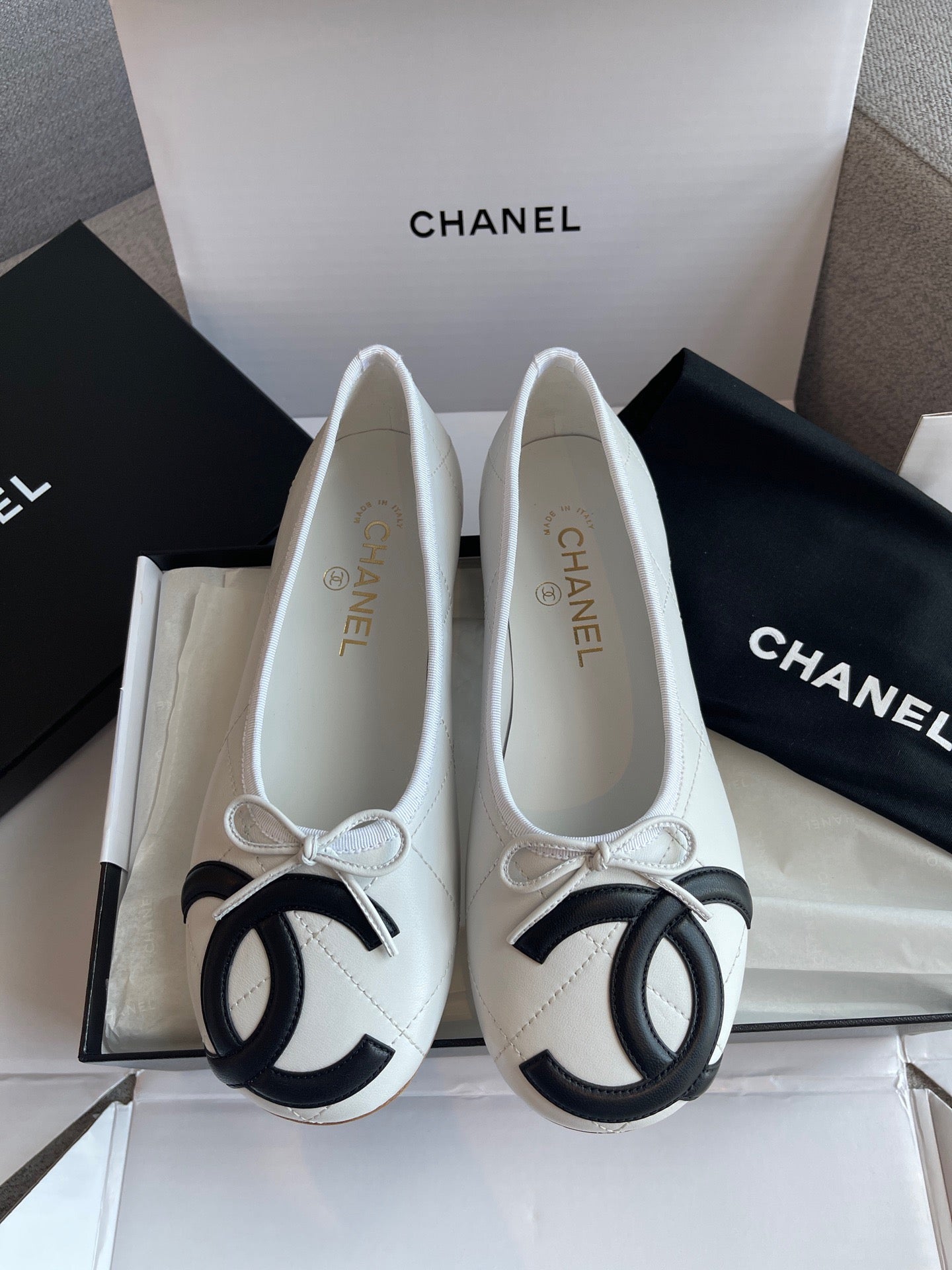 Lovestahl New Arrival 26 Cocobeach Quilted Lambskin Ballet Flats Big Contrast Logo Bow Retro Round Toe Four Colors Elegant Daily Shoes Sizes 35-41
