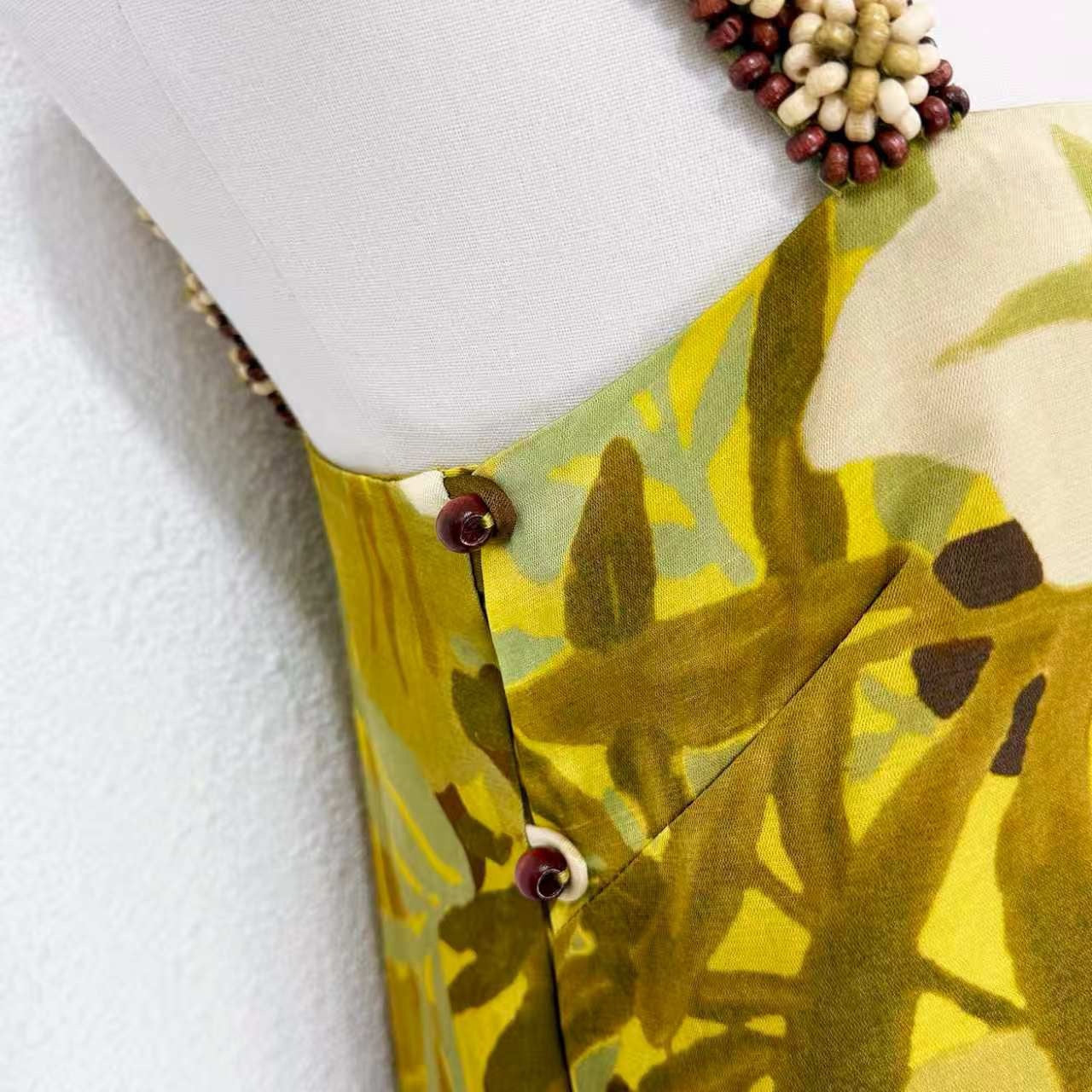 2026 WOMEN Lovestahl Hot Niche Tropical Leaf Print Slip Mini Dress Women Handmade Pearl Beaded Straps Linen Viscose Blend Side Button Straight Short Dress Resort Wear In Stock Size 6-12