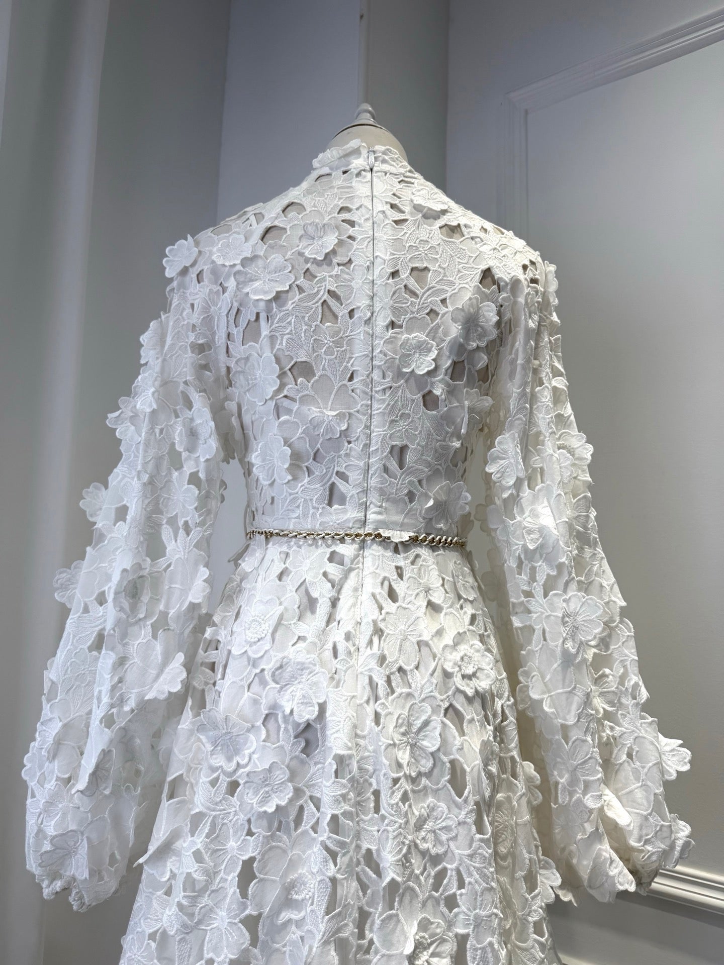 Lovestahl Dreamy White 3D Floral Hollow Lace Mini Dress With Lantern Puff Sleeves And Adjustable Drawstring Waist Perfect For Bridal Shower Beach Wedding
