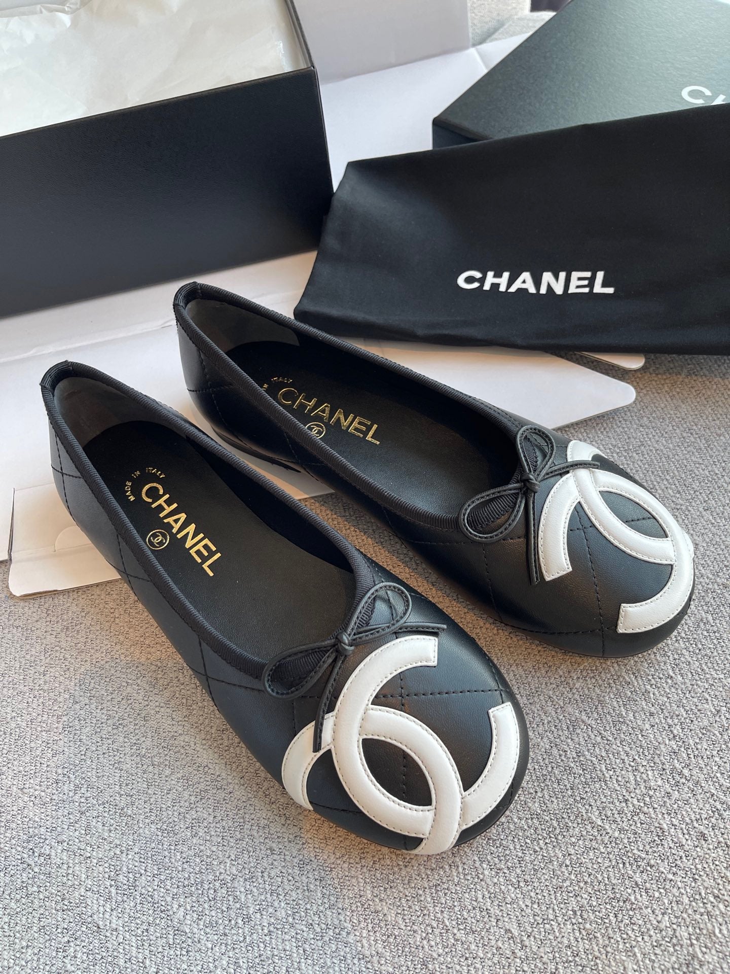 Lovestahl New Arrival 26 Cocobeach Quilted Lambskin Ballet Flats Big Contrast Logo Bow Retro Round Toe Four Colors Elegant Daily Shoes Sizes 35-41