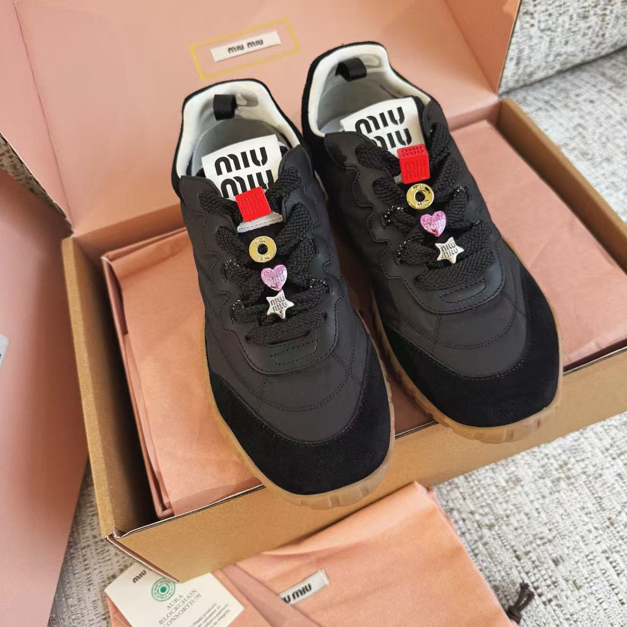 LOVESTAHL Tyre‑Fabric & Suede Retro‑Style Sneakers