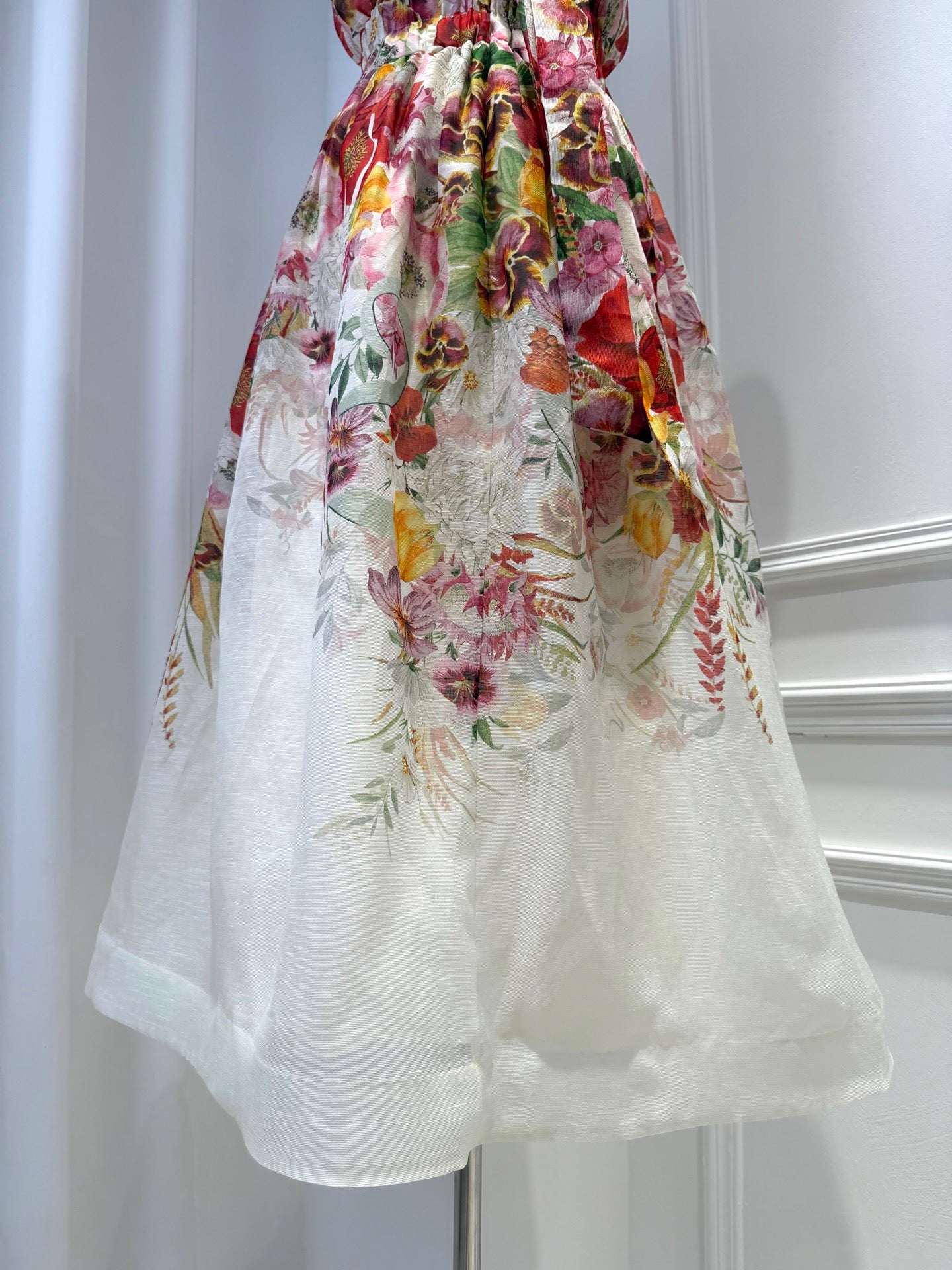 2026 women Lovestahl Women Red Floral Halter Maxi Dress Smocked High Waist Gradient Print Flowy A Line Long Sundress Summer Wedding Guest Dress