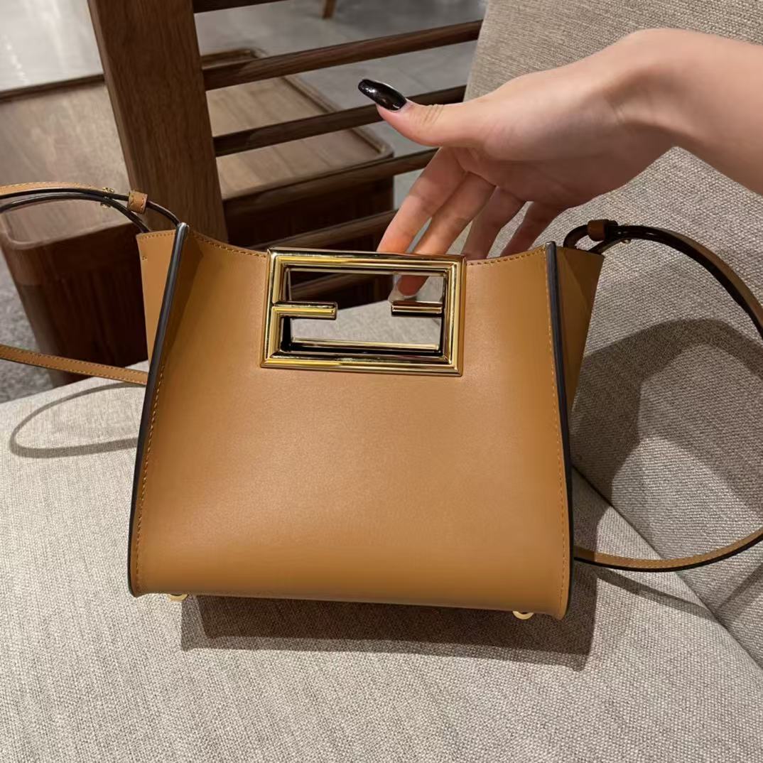 LOVESTAHL Caramel‑Brown Cow‑Leather FF‑Clasp Bucket‑Style Cross‑Body Bag