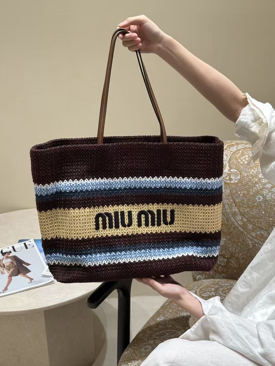 LOVESTAHL Crochet‑Knitted Striped Tote Bag