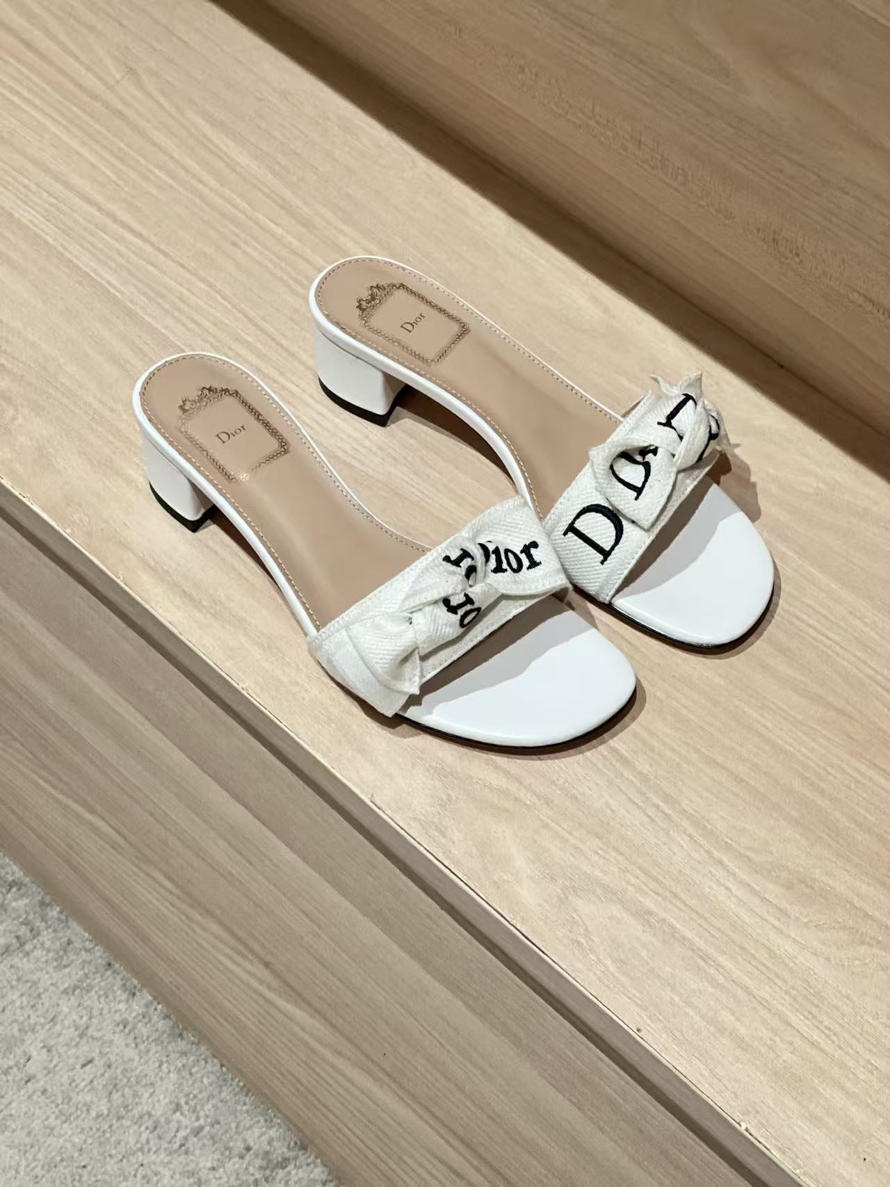LOVESTAHL Embroidered‑Logo Block‑Heel Slide Sandals