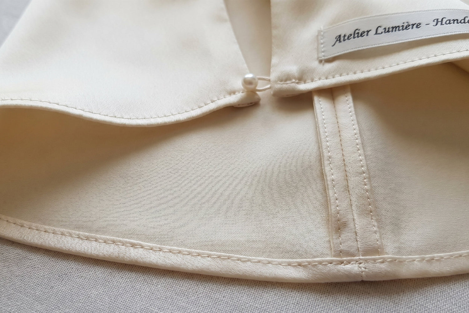Quality-Focused Women’s Event Wear: Small-Batch Gowns for Global Markets