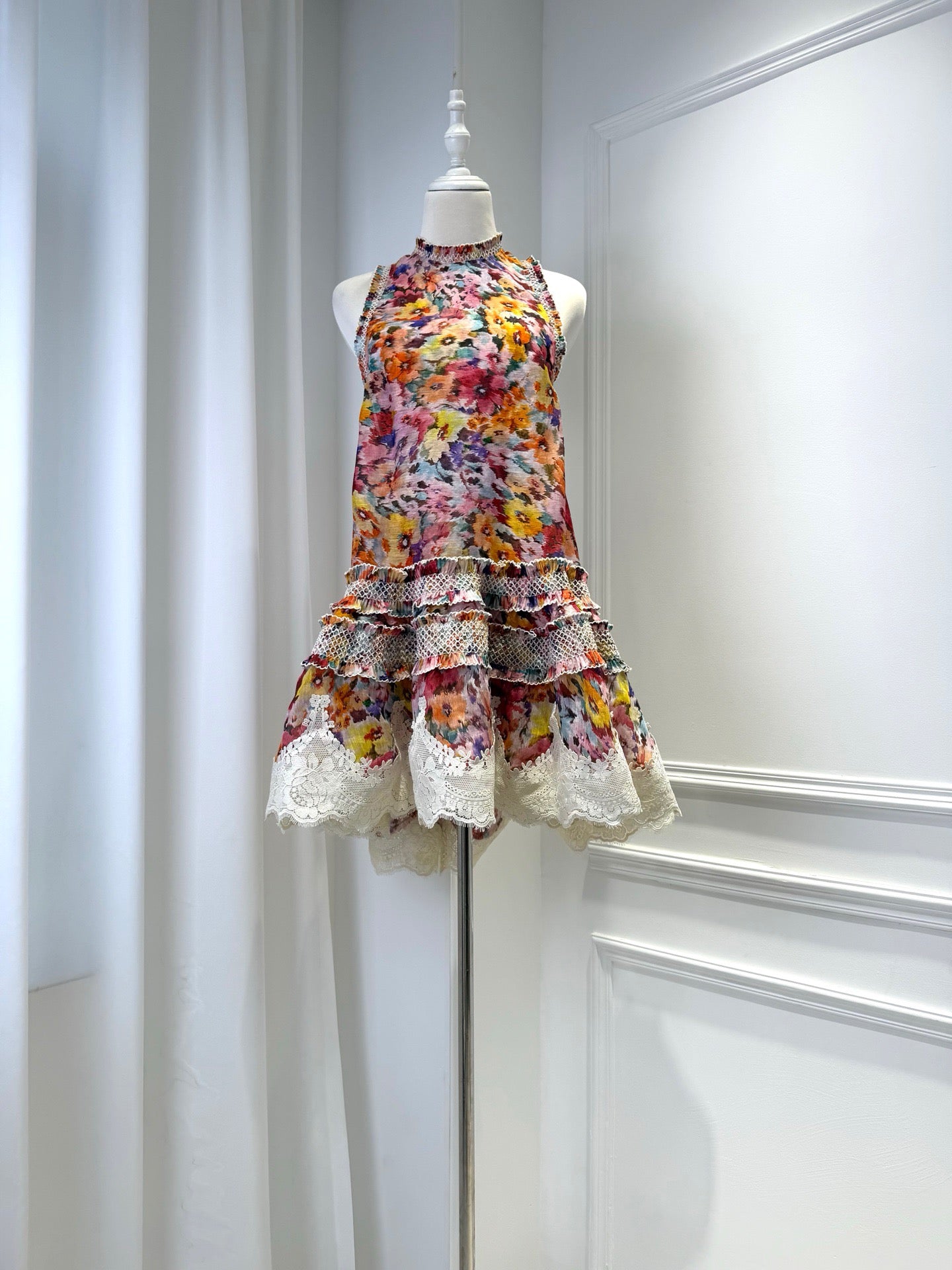 2026 women Lovestahl Women Colorful Floral Sleeveless Mini Dress High Neck Lace Ruffle Hem Loose Shift Short Dress Summer Beach Holiday Sundress