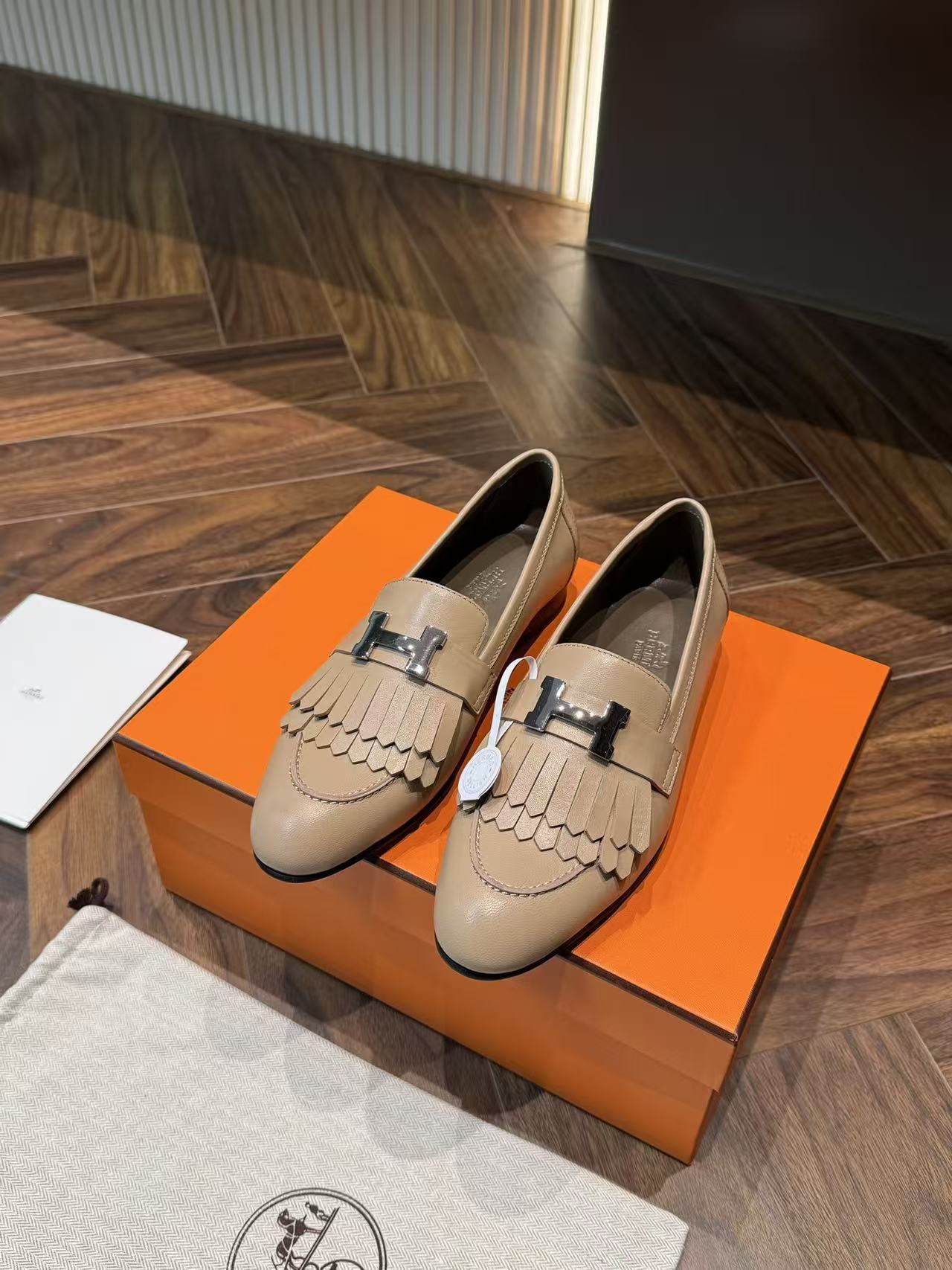LOVESTAHL Paris Tassel H Buckle Loafers Soft Full Goatskin Genuine Leather Flat Slip On Shoes For Women Office Daily Commute