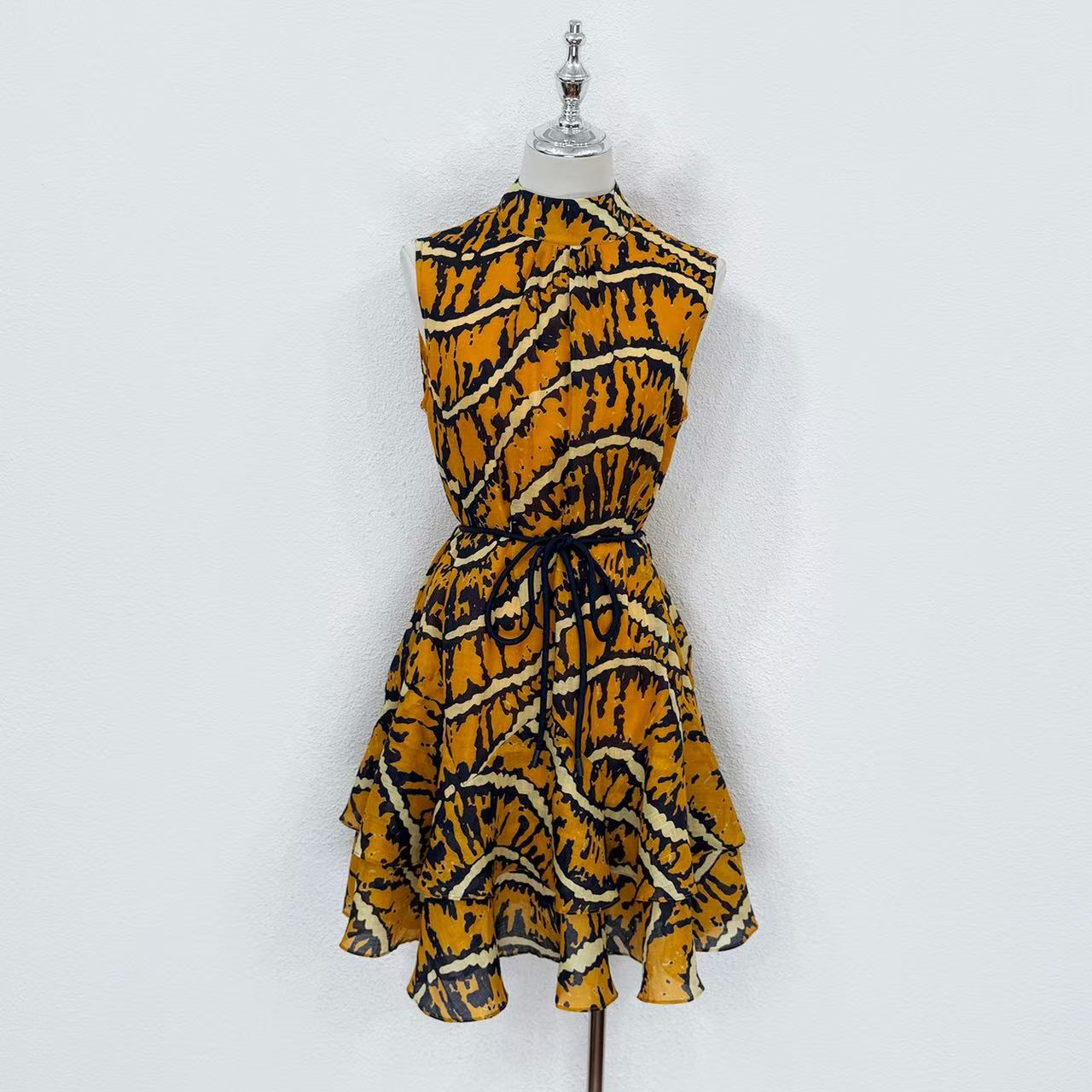 Lovestahl New Arrival Retro Tiger Striped Print Sleeveless Mini Dress Women Stand Collar Self Tie Waist Ruffle Hem Flowy Short Dress Sizes 6-12