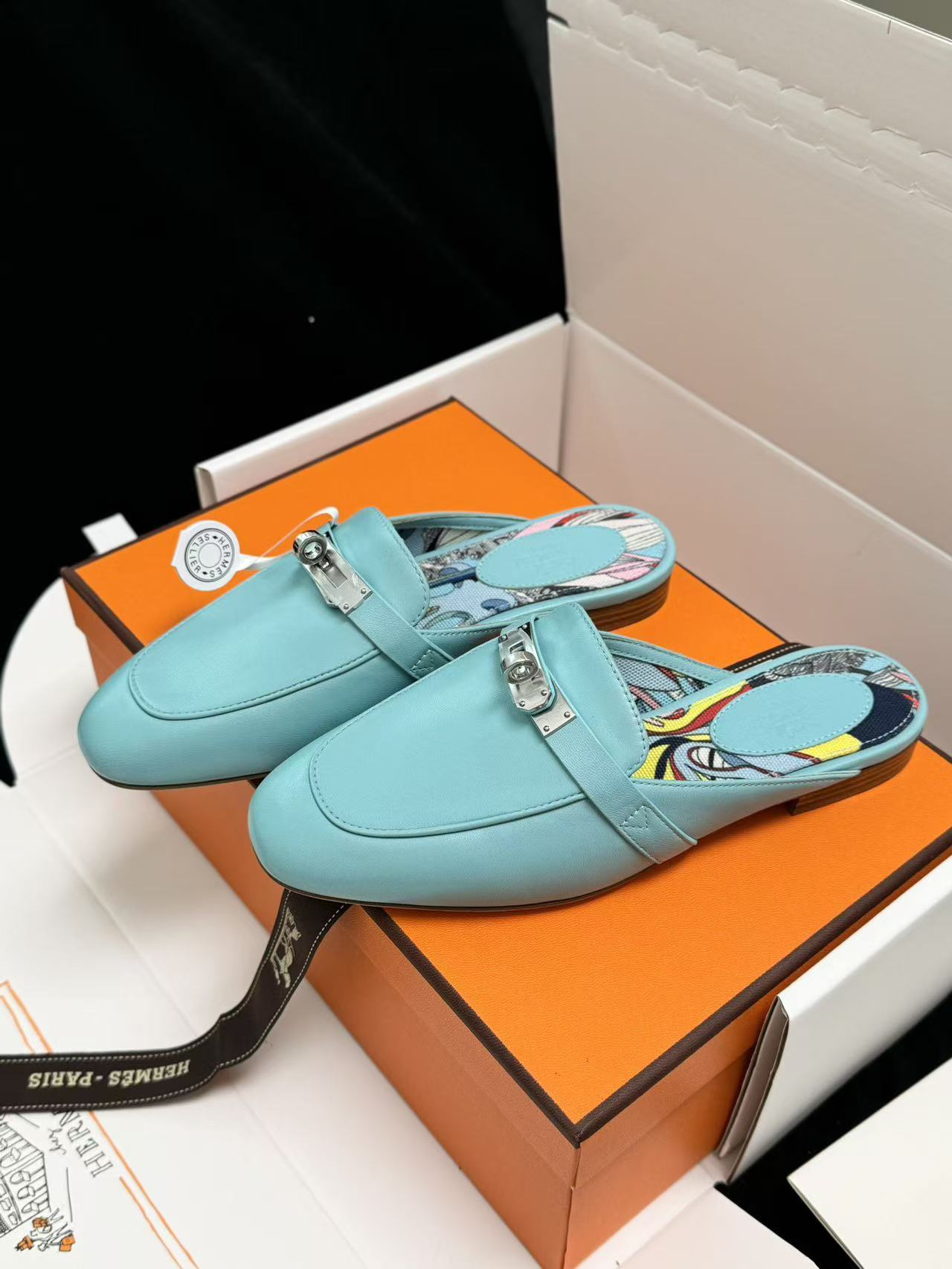 LOVESTAHL Kelly Calfskin Loafers & Backless Mules, Printed Canvas Lining Tassel Metal Buckle Slip On Flat Shoes For Women