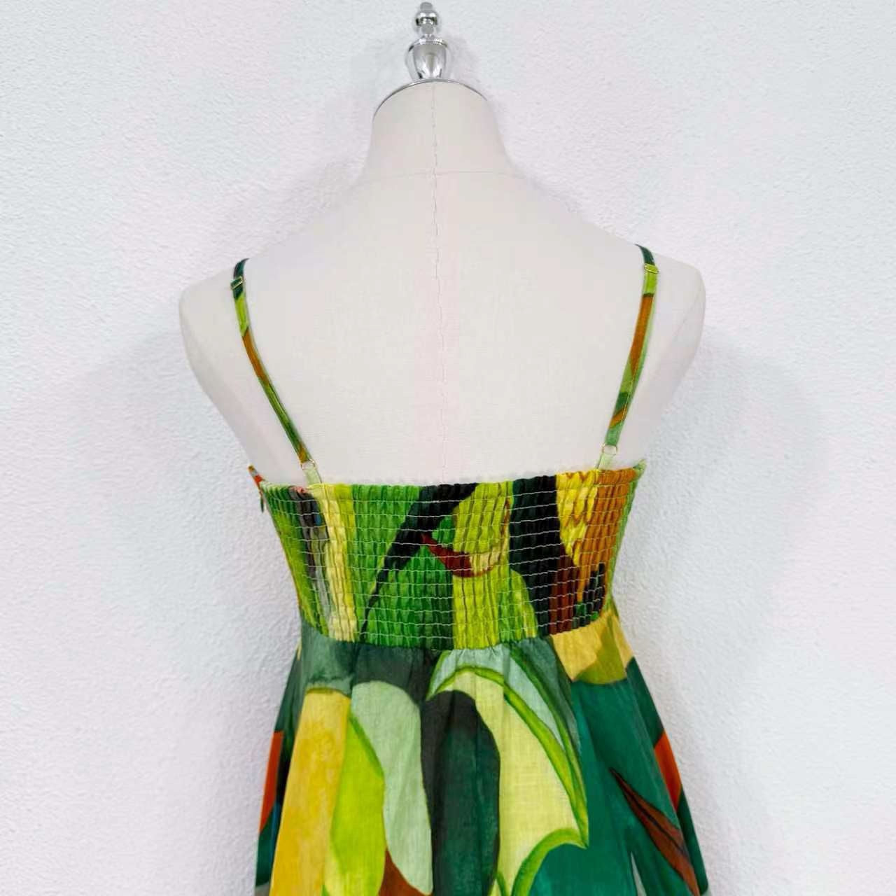 2026 WOMEN Lovestahl Niche Abstract Jungle Oil Print Slip Maxi Dress Women Thin Spaghetti Strap Elastic Bust 100% Linen Flowy A Line Long Resort Dress In Stock Size 6-12