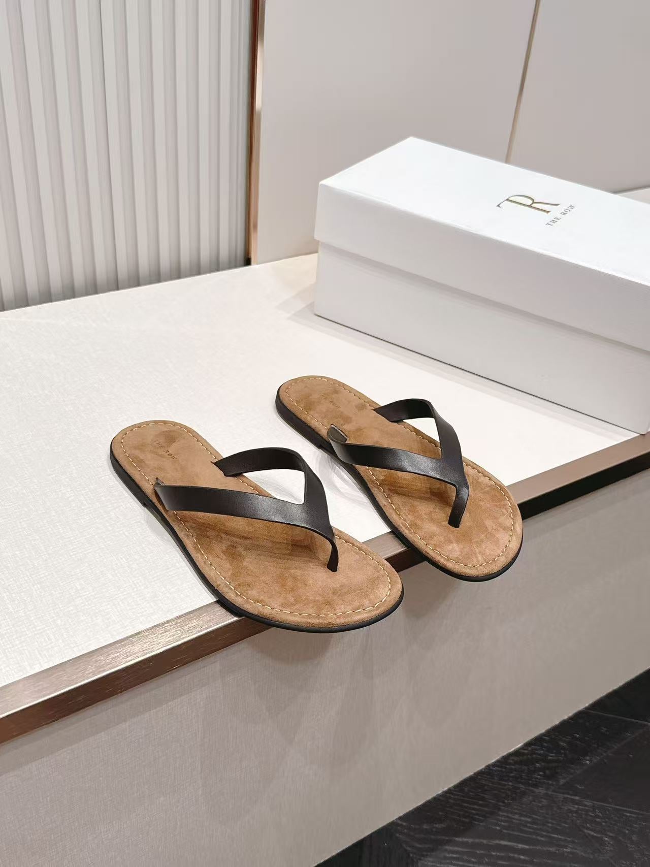 LOVESTAHL Minimalist Leather Thong Flip‑Flops