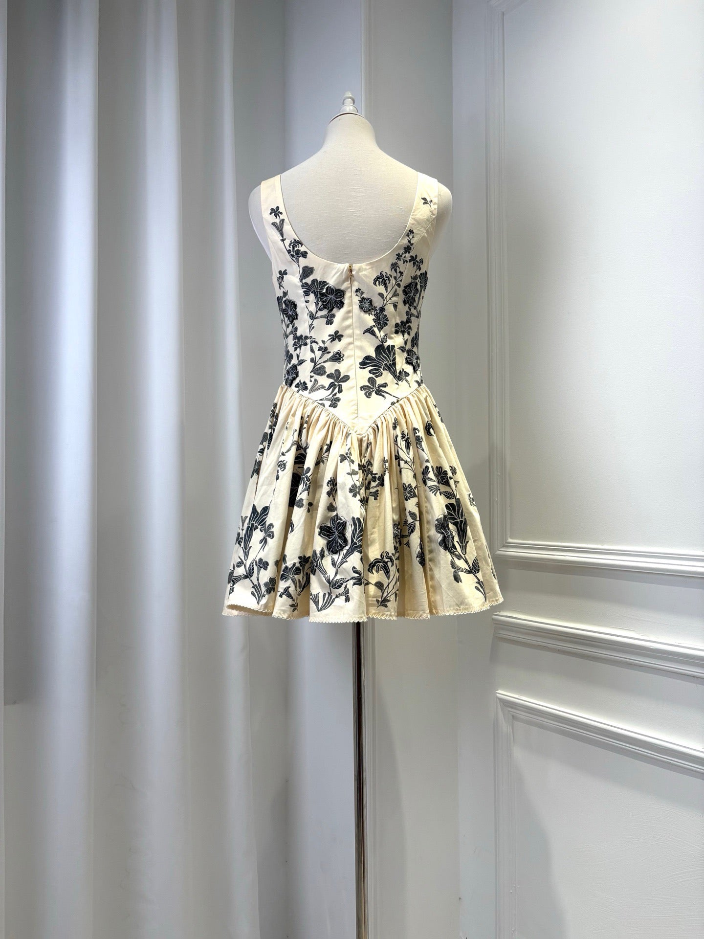 Lovestahl Square Neck Sleeveless Black Floral Mini Dress Women High Waist Flare A Line Short Dress Size S-XL Item G011