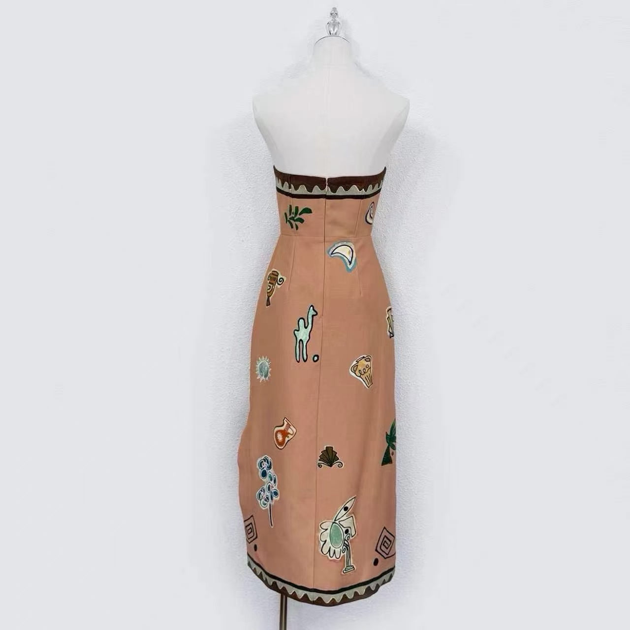 Lovestahl New Arrival Abstract Desert Camel Graffiti Print Strapless Midi Dress 83% Viscose 17% Linen With Cotton Lining Slim Bodycon Party Dress Sizes 6-12 In Stock
