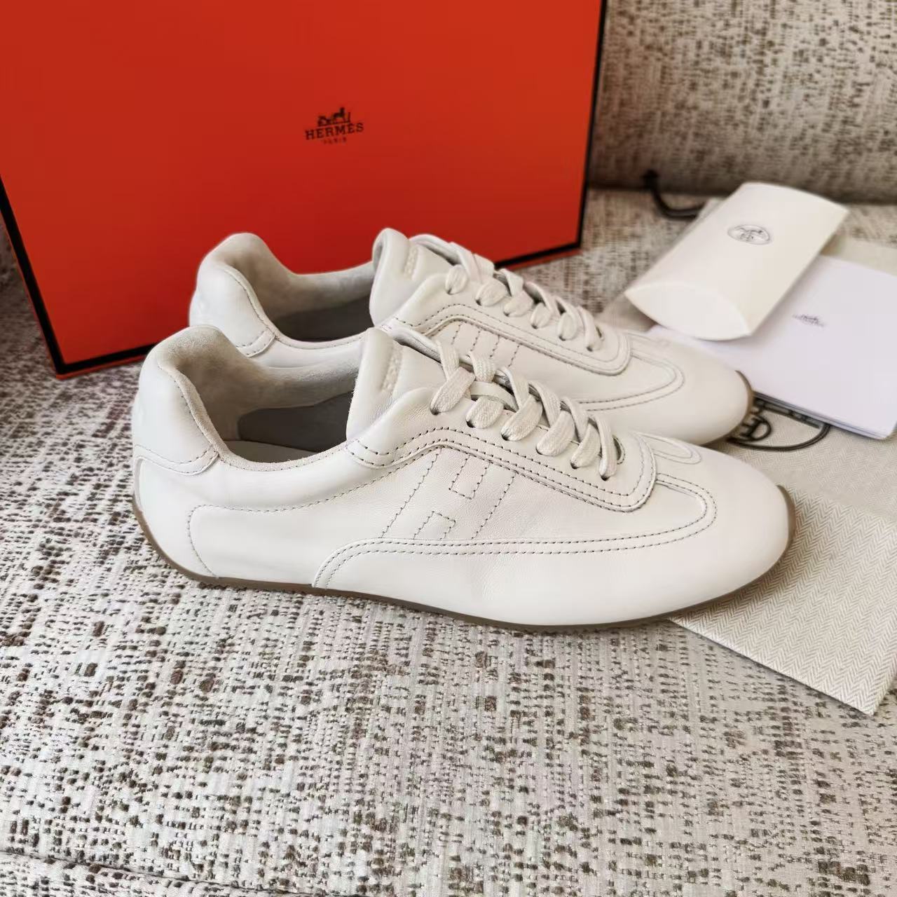 LOVESTAHL Women Retro Lace‑Up Sneakers, Genuine Cow‑Leather Stitched‑Detail Flat Trainers, Gum‑Rubber Sole Casual Daily Walking Shoes