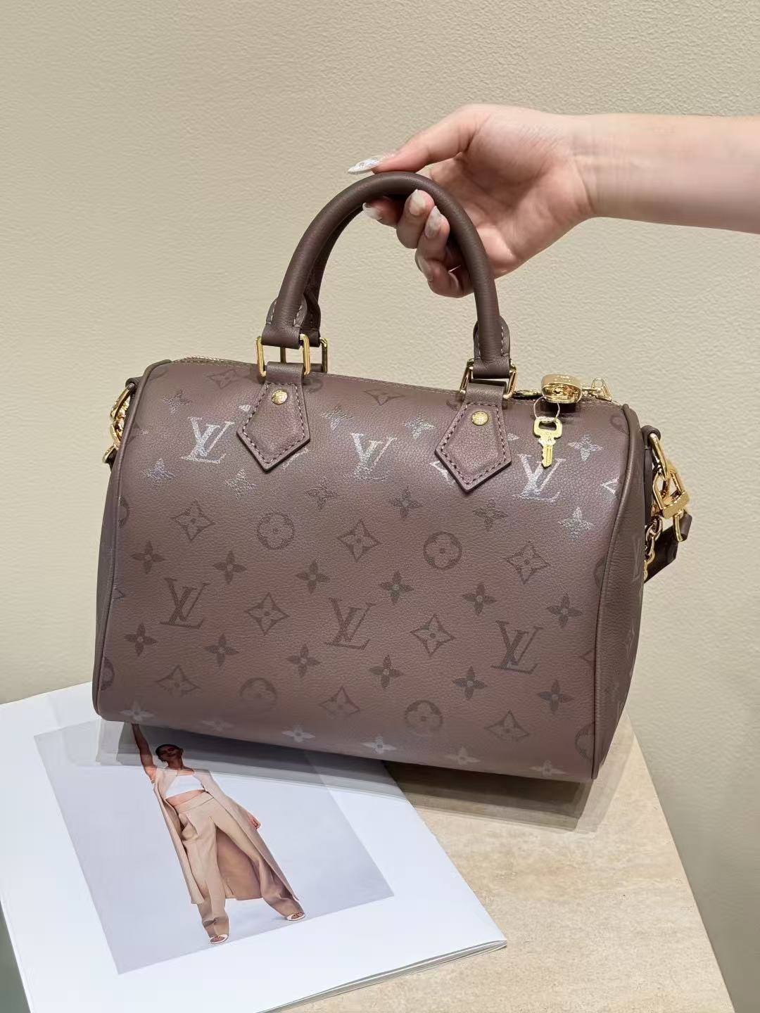 LOVESTAHL Speedy 25 Soft Leather Boston Bag