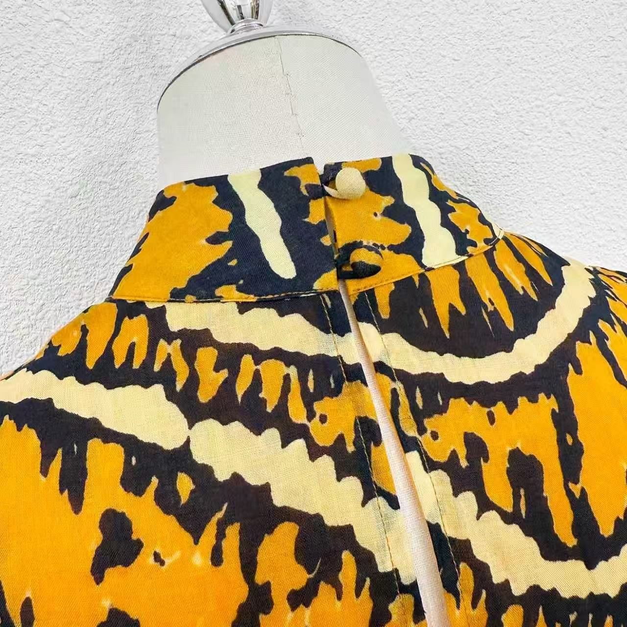 Lovestahl New Arrival Retro Tiger Striped Print Sleeveless Mini Dress Women Stand Collar Self Tie Waist Ruffle Hem Flowy Short Dress Sizes 6-12
