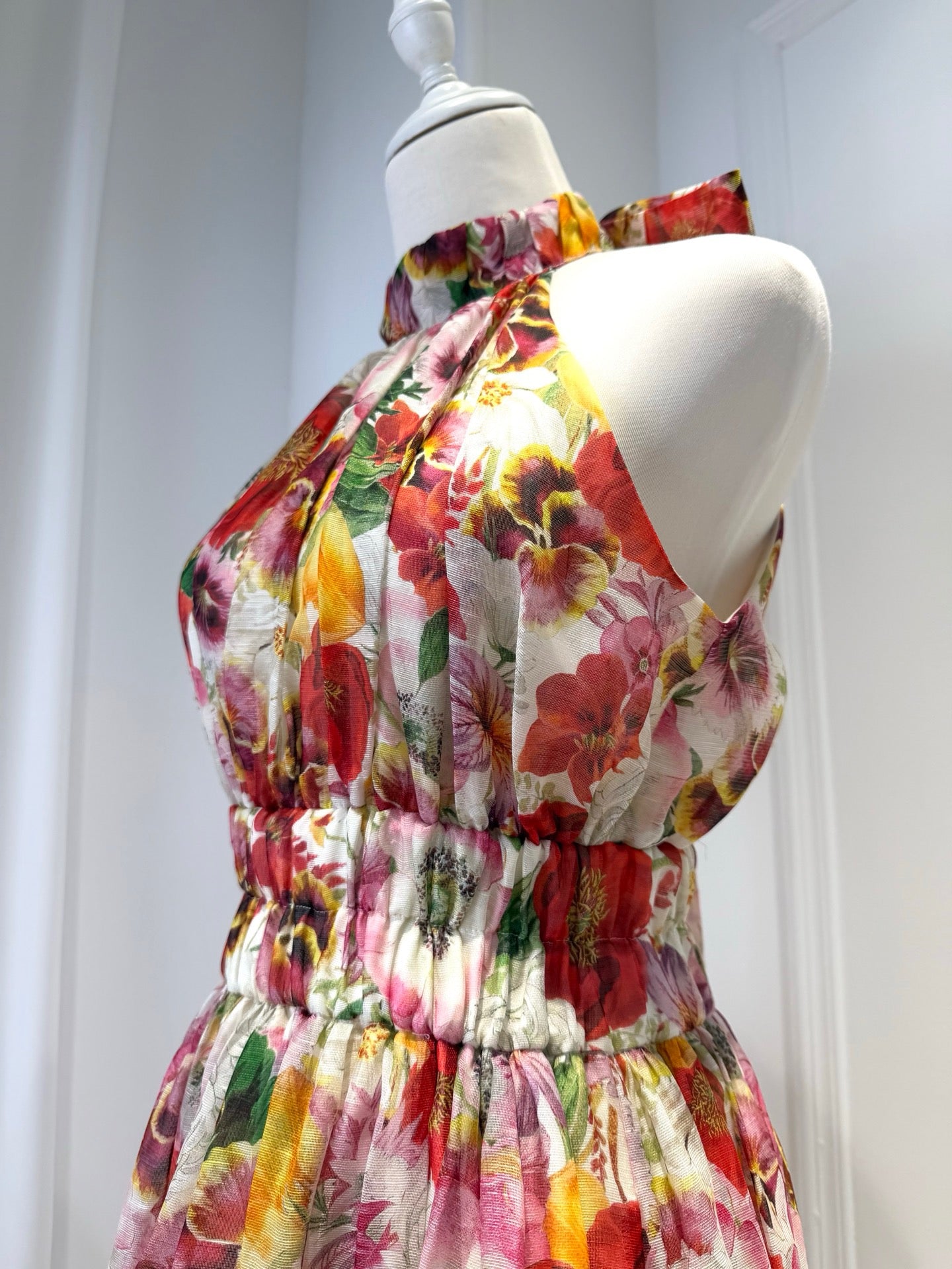 2026 women Lovestahl Women Red Floral Halter Maxi Dress Smocked High Waist Gradient Print Flowy A Line Long Sundress Summer Wedding Guest Dress