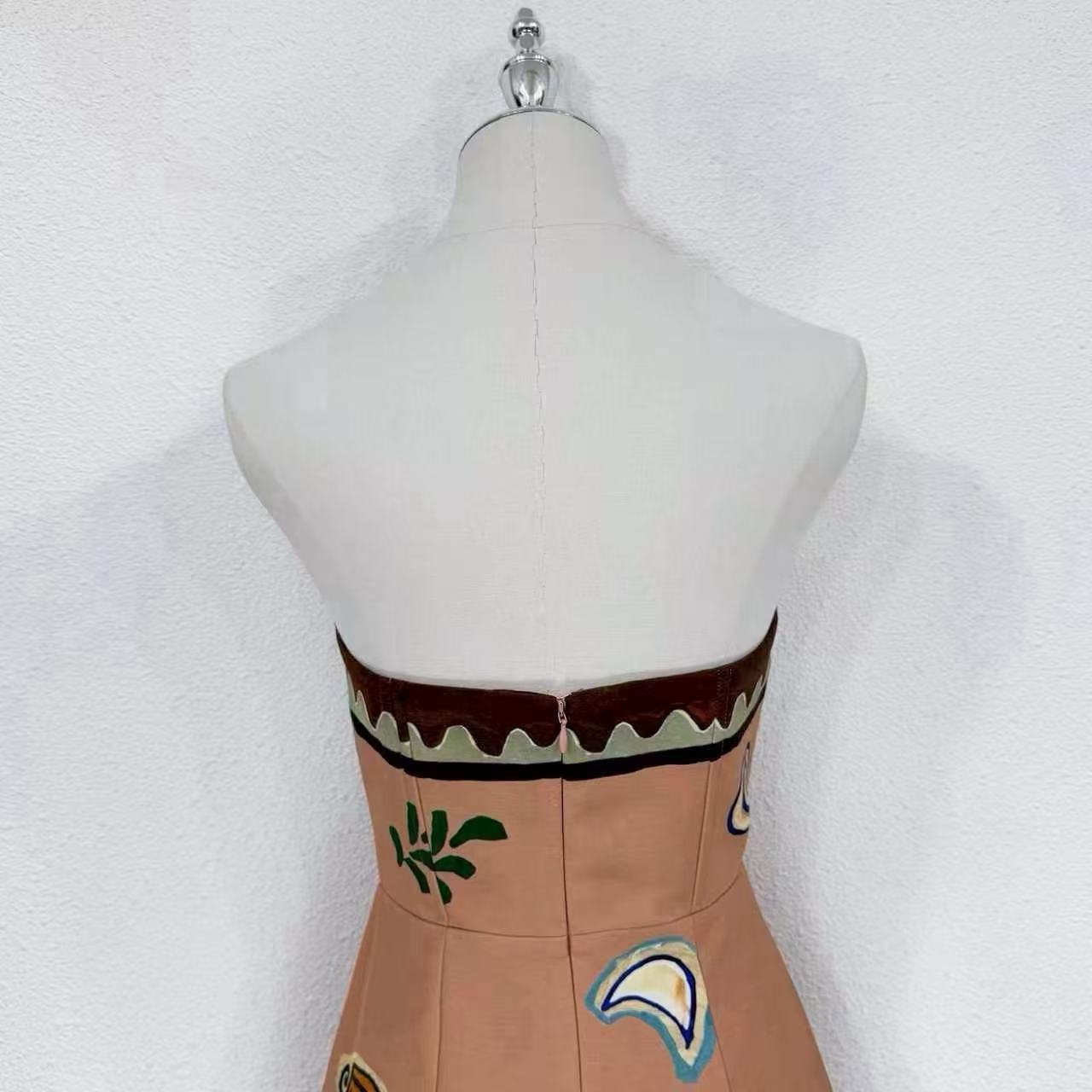 Lovestahl New Arrival Abstract Desert Camel Graffiti Print Strapless Midi Dress 83% Viscose 17% Linen With Cotton Lining Slim Bodycon Party Dress Sizes 6-12 In Stock