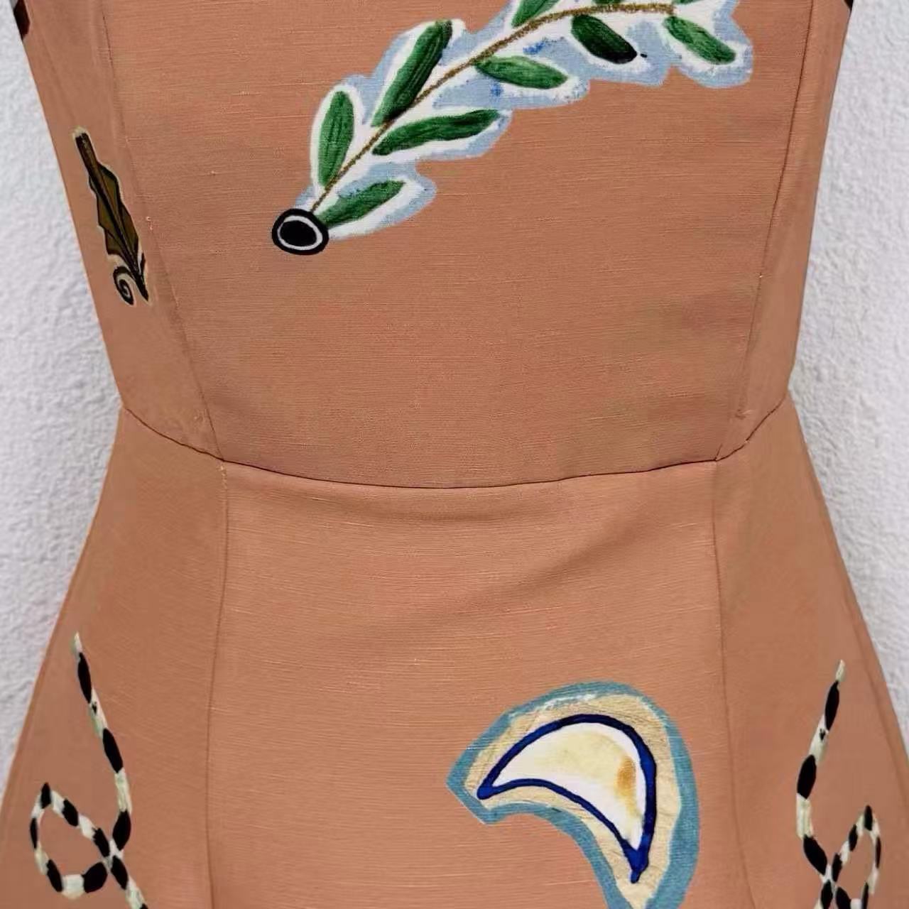 Lovestahl New Arrival Abstract Desert Camel Graffiti Print Strapless Midi Dress 83% Viscose 17% Linen With Cotton Lining Slim Bodycon Party Dress Sizes 6-12 In Stock