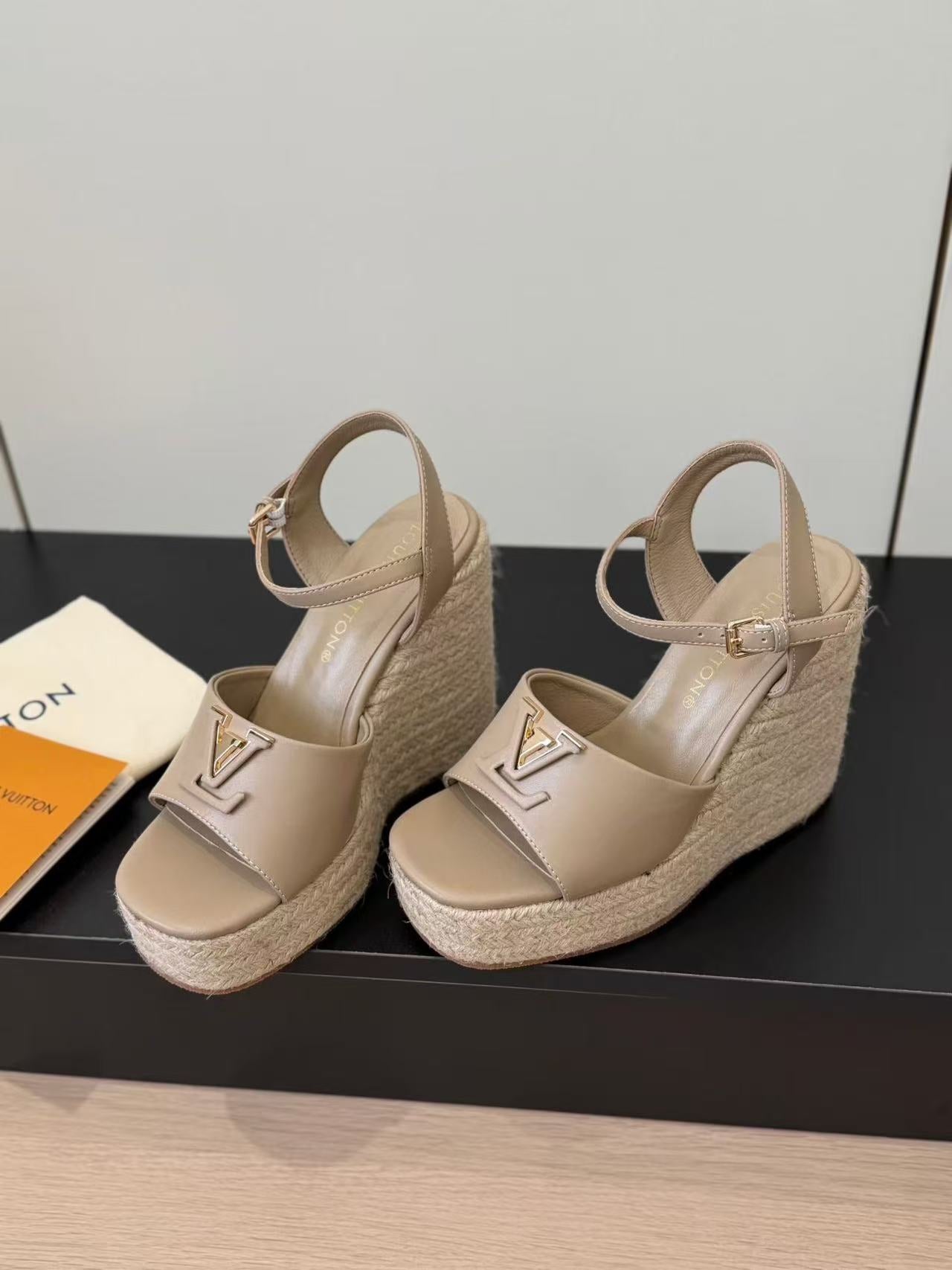 LOVESTAHL Mare V‑Buckle Raffia Wedge‑Heel Sandals