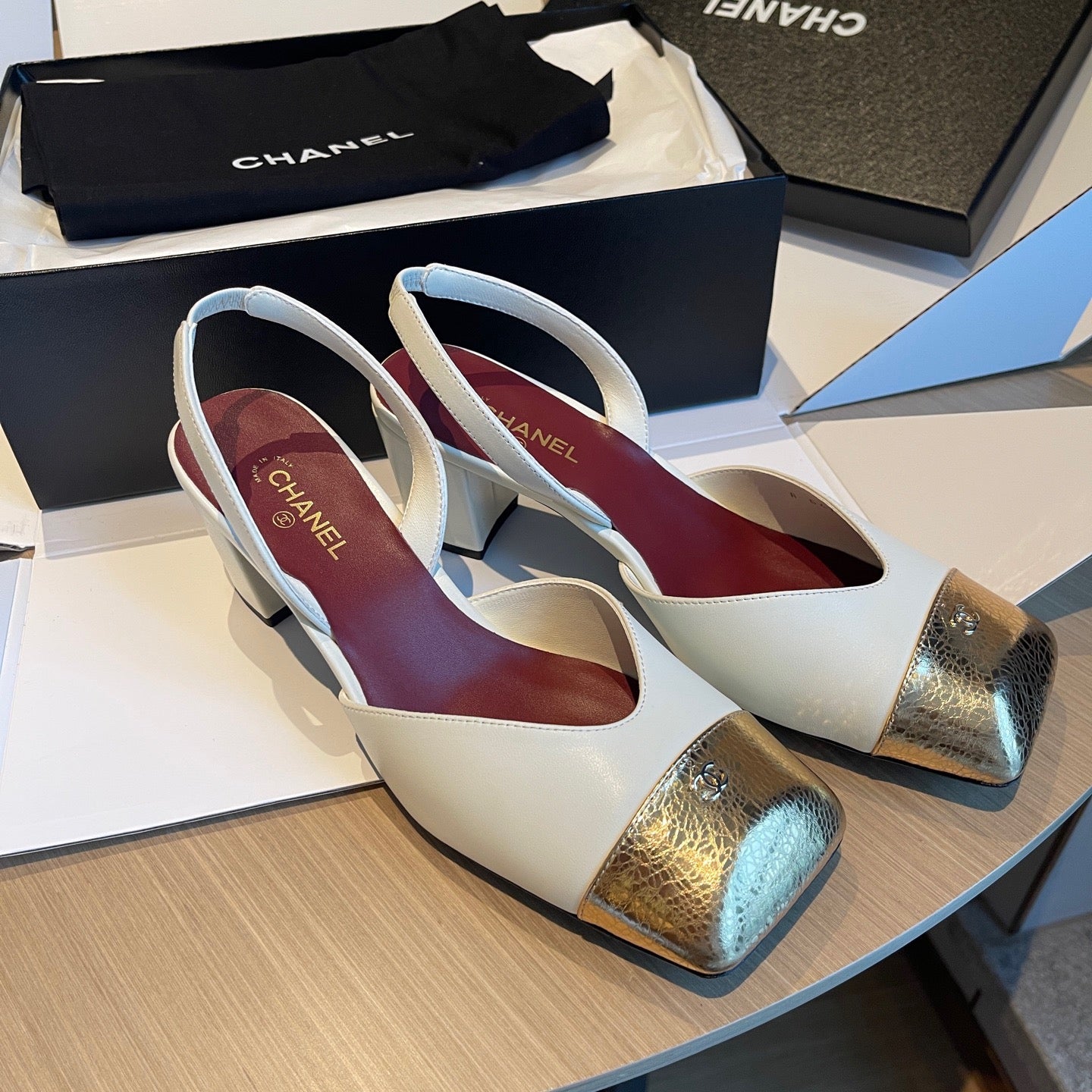Lovestahl 2026S Spring Summer Square Toe Slingback Block Heels Cracked Gold Metal Cap Toe White Lambskin Retro French Dress Shoes 5-6CM Heel Sizes 35-41