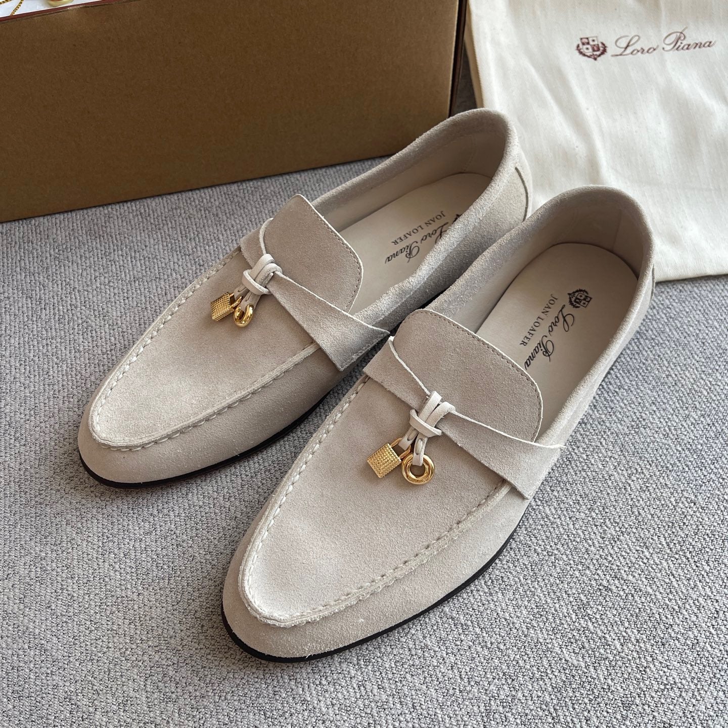 Lovestahl Luxury Suede Summer Charms Loafers 1CM Low Heel Metal Charms Genuine Cow Leather Insole Italian Grade A Leather Outsole Daily Elegant Shoes Sizes 35-42