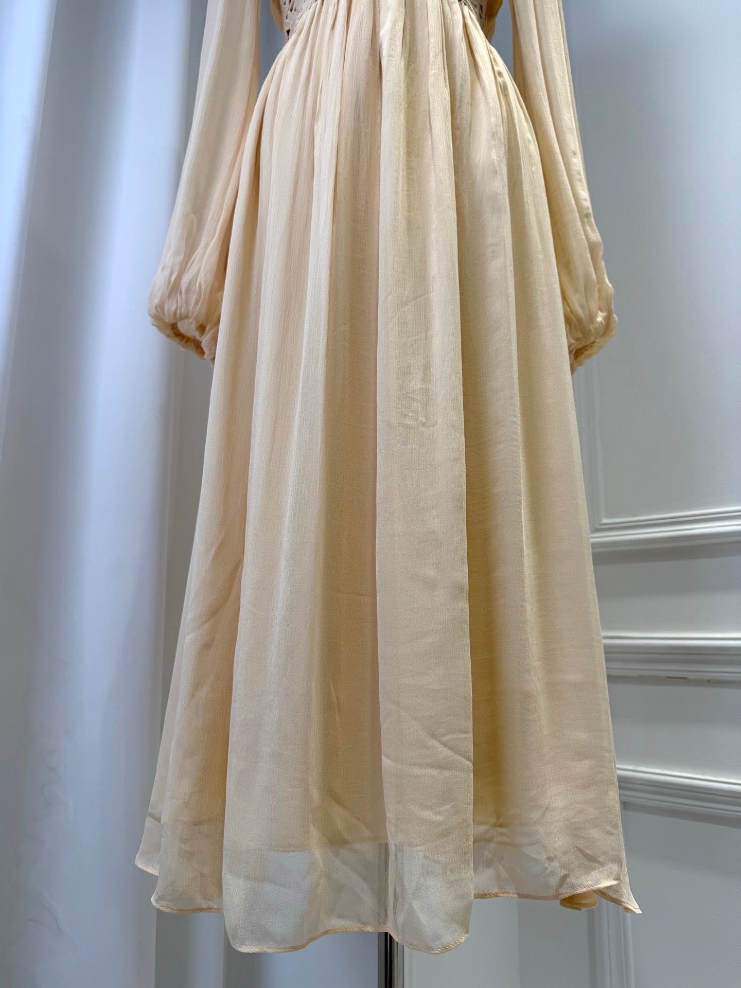 2026 Lovestahl Deep V Lace Puff Sleeve Dress For Wedding Guest
