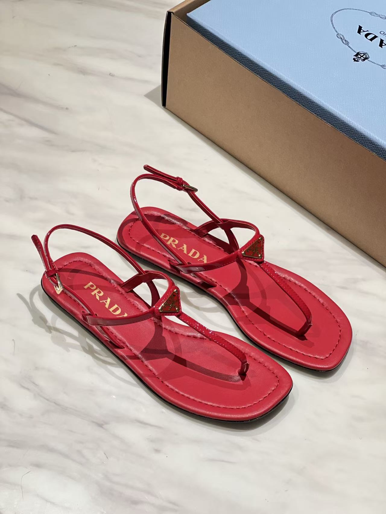 LOVESTAHL Patent‑Leather Ankle‑Strap Thong Sandals