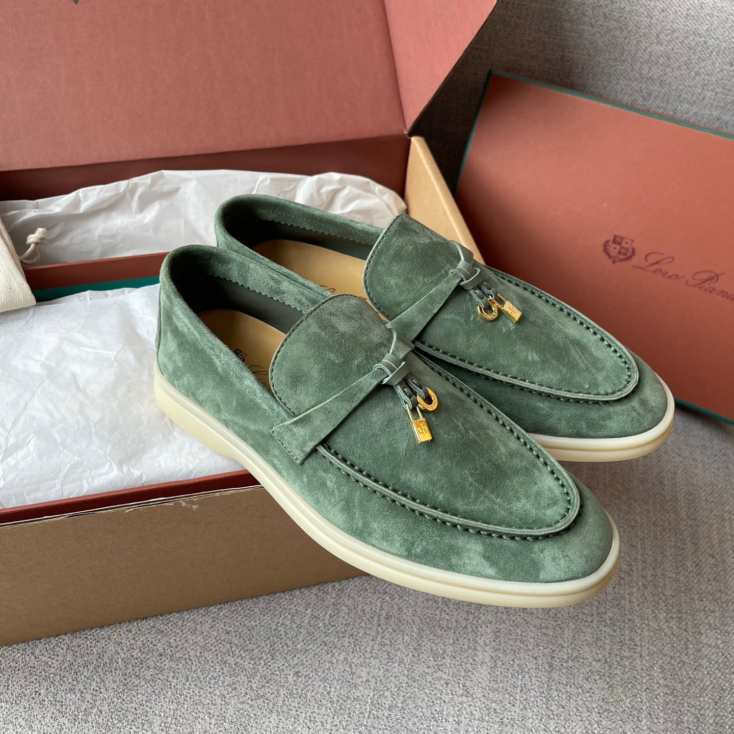 Lovestahl Grey Suede Summer Walk Loafers Metal Lock Charms Lightweight Rubber Sole Wide Feet Friendly Luxury Women Loafers Sizes 35-40 Custom 41