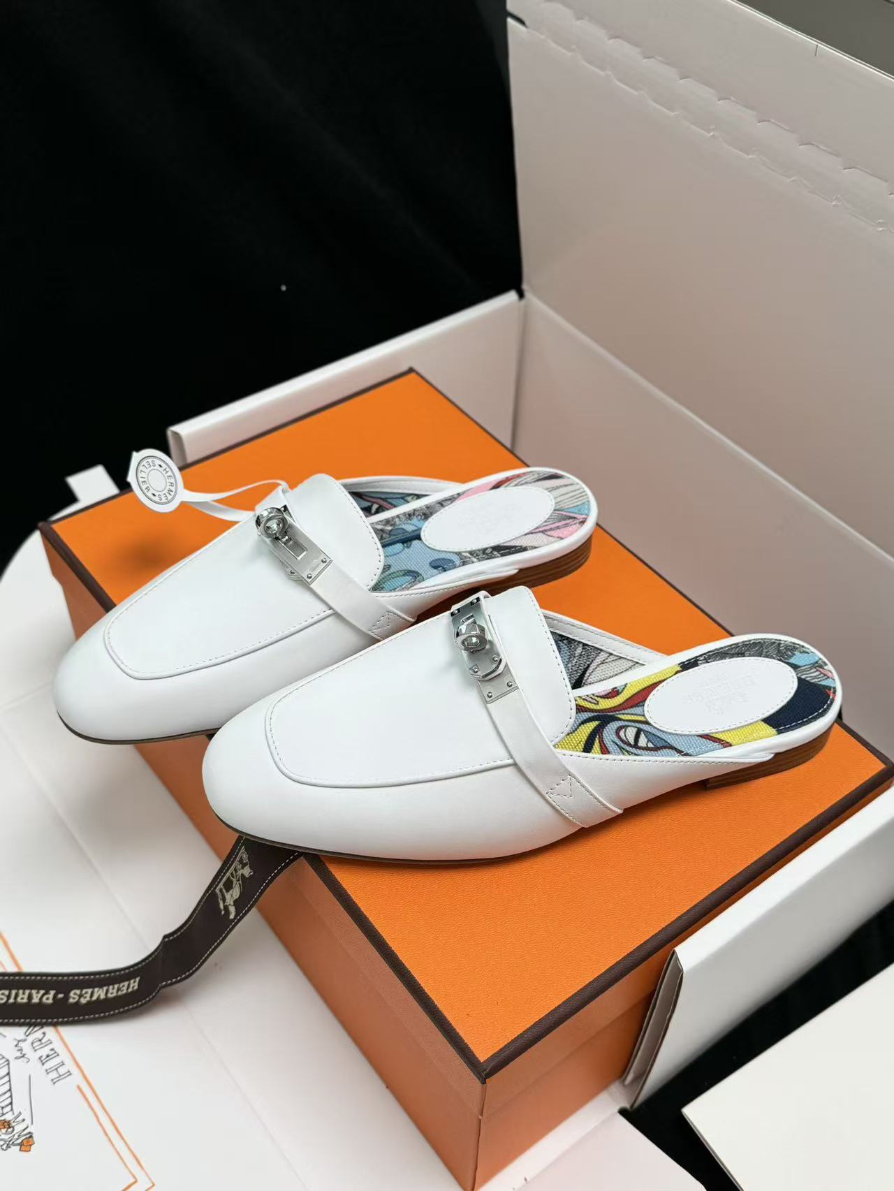 LOVESTAHL Kelly Calfskin Loafers & Backless Mules, Printed Canvas Lining Tassel Metal Buckle Slip On Flat Shoes For Women