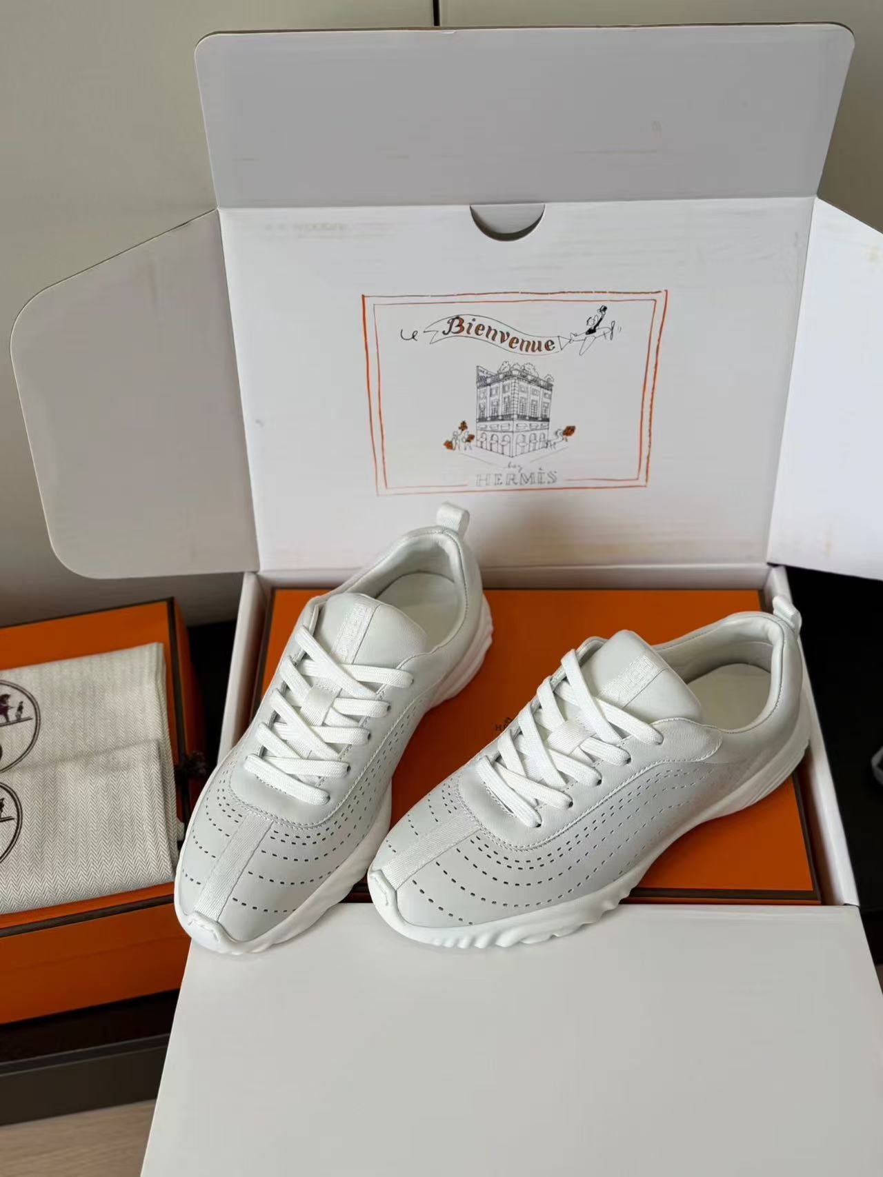 LOVESTAHL Neon Suede Breathable Casual Sneakers