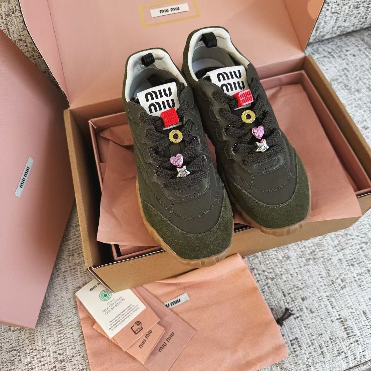 LOVESTAHL Tyre‑Fabric & Suede Retro‑Style Sneakers