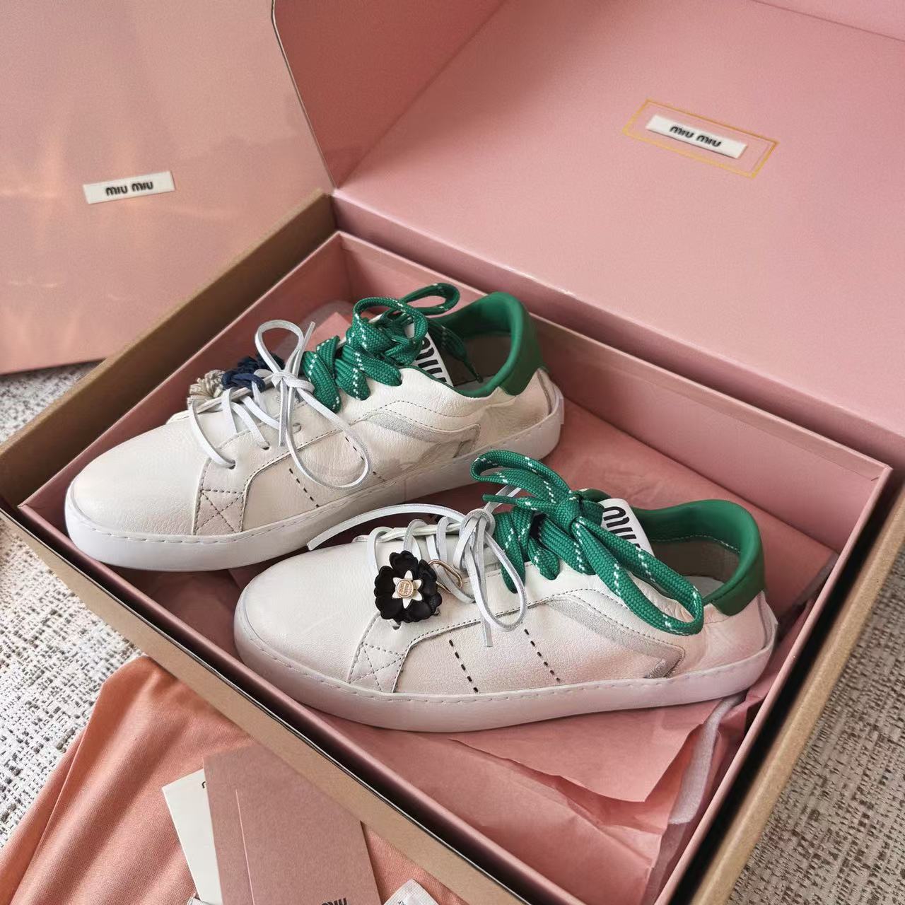 LOVESTAHL Distressed‑Leather Low‑Top Sneakers