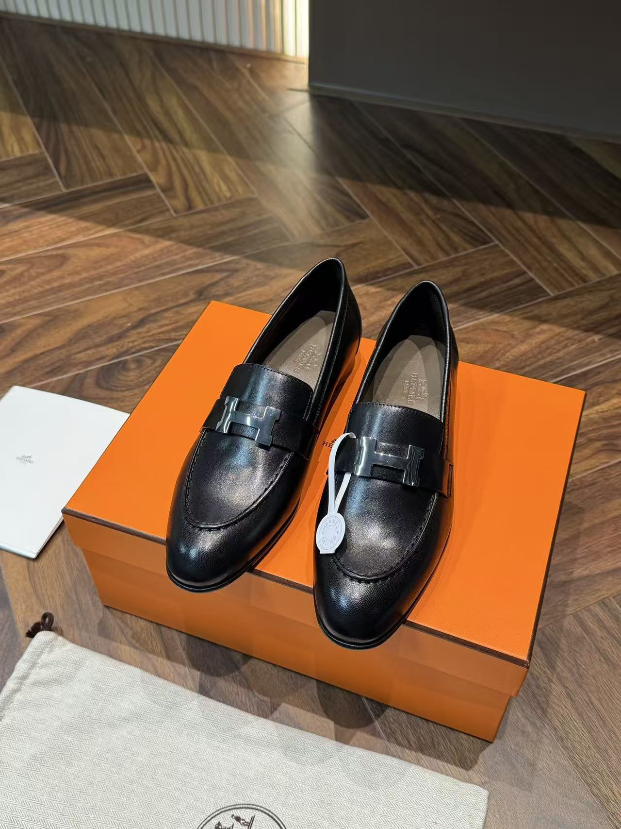 LOVESTAHL Paris H Buckle Loafers Soft Full Goatskin Genuine Leather Flat Slip On Dress Shoes For Women Daily Office Commute