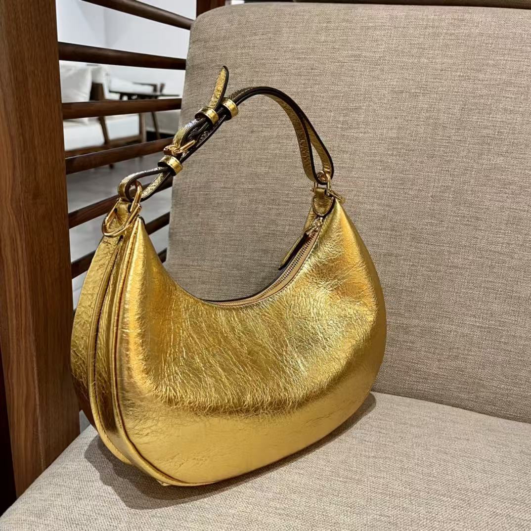 LOVESTAHL White Crescent‑Shape Under‑Arm Hobo Bag