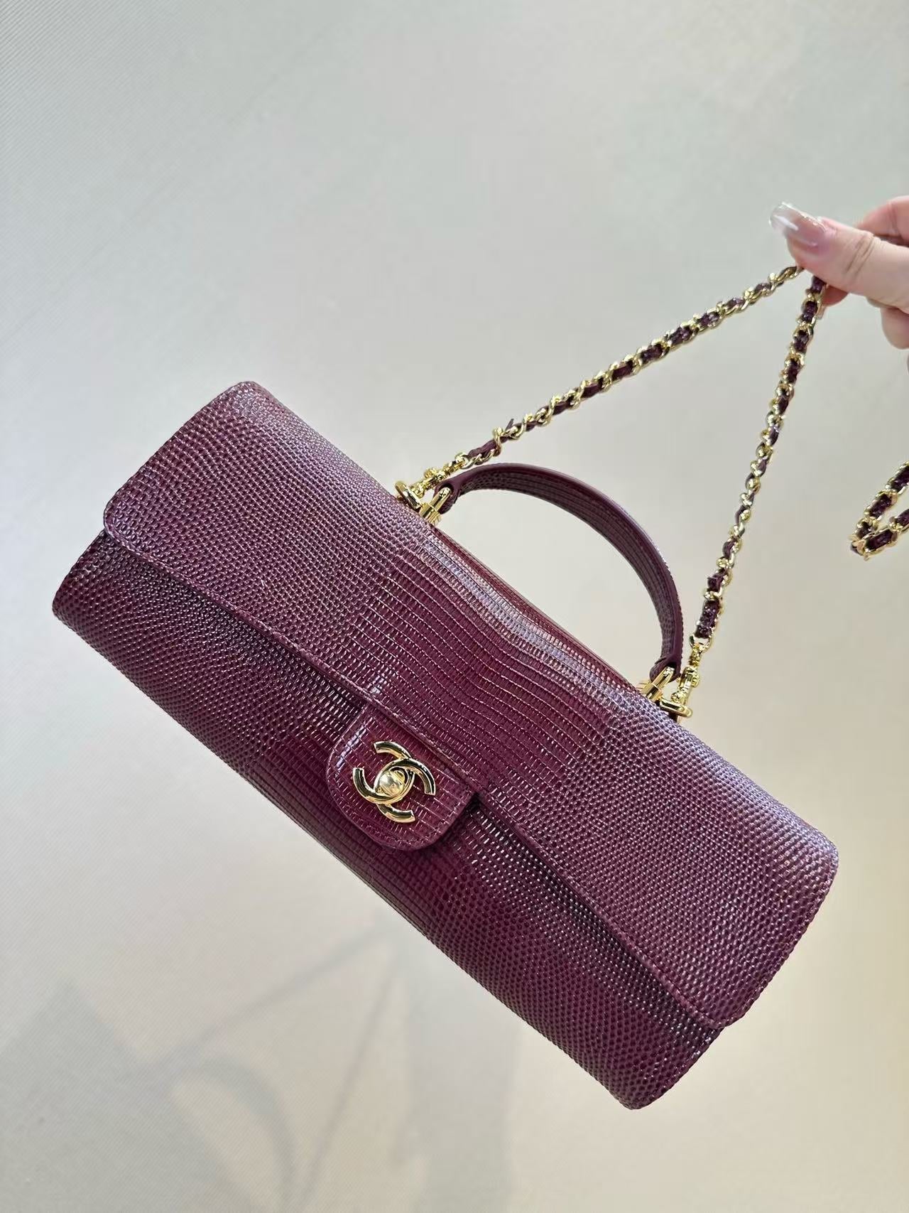 LOVESTAHL Lizard‑Embossed Clutch Handbag