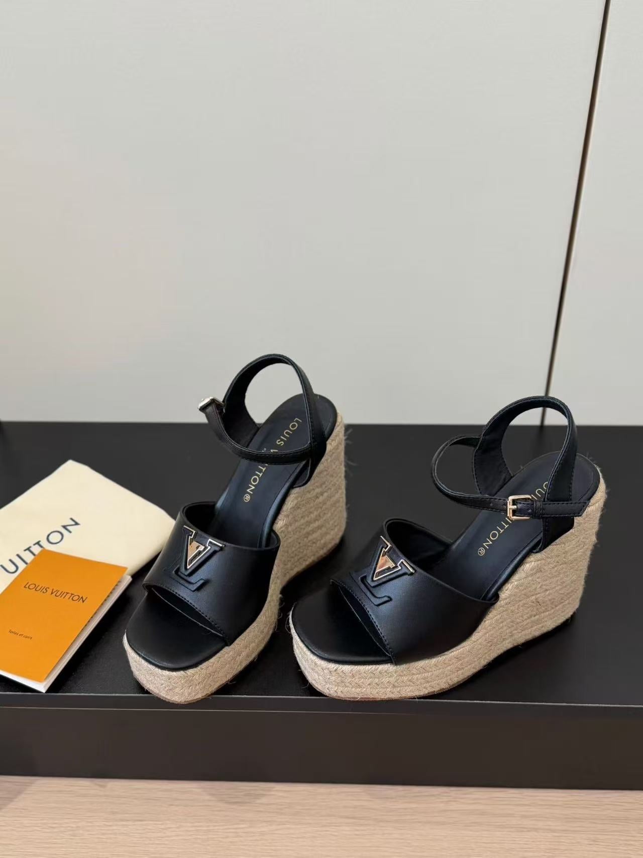 LOVESTAHL Mare V‑Buckle Raffia Wedge‑Heel Sandals